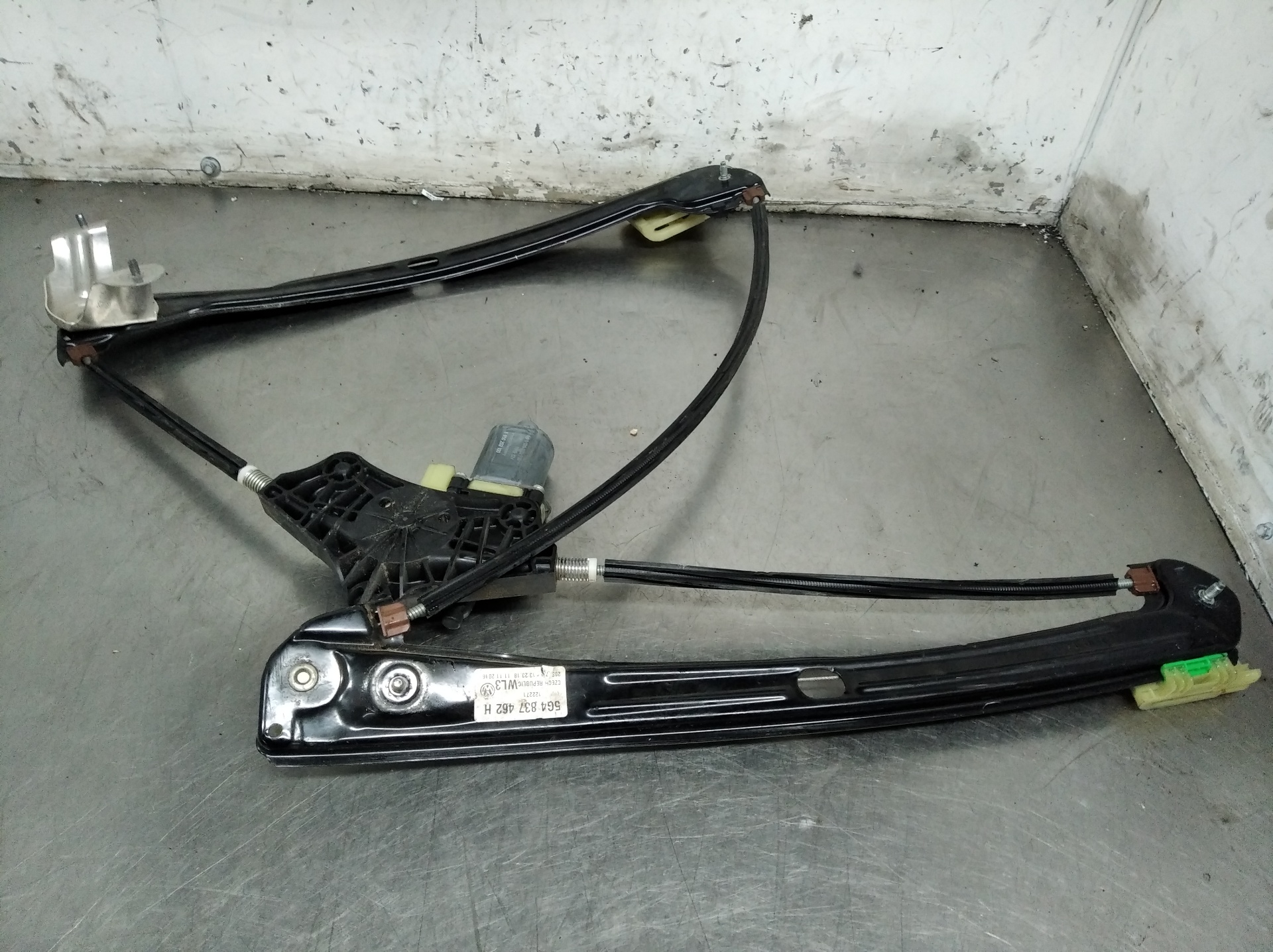 VOLKSWAGEN Variant VII TDI (2014-2024) Front Right Door Window Regulator 5G4837462H 19174675