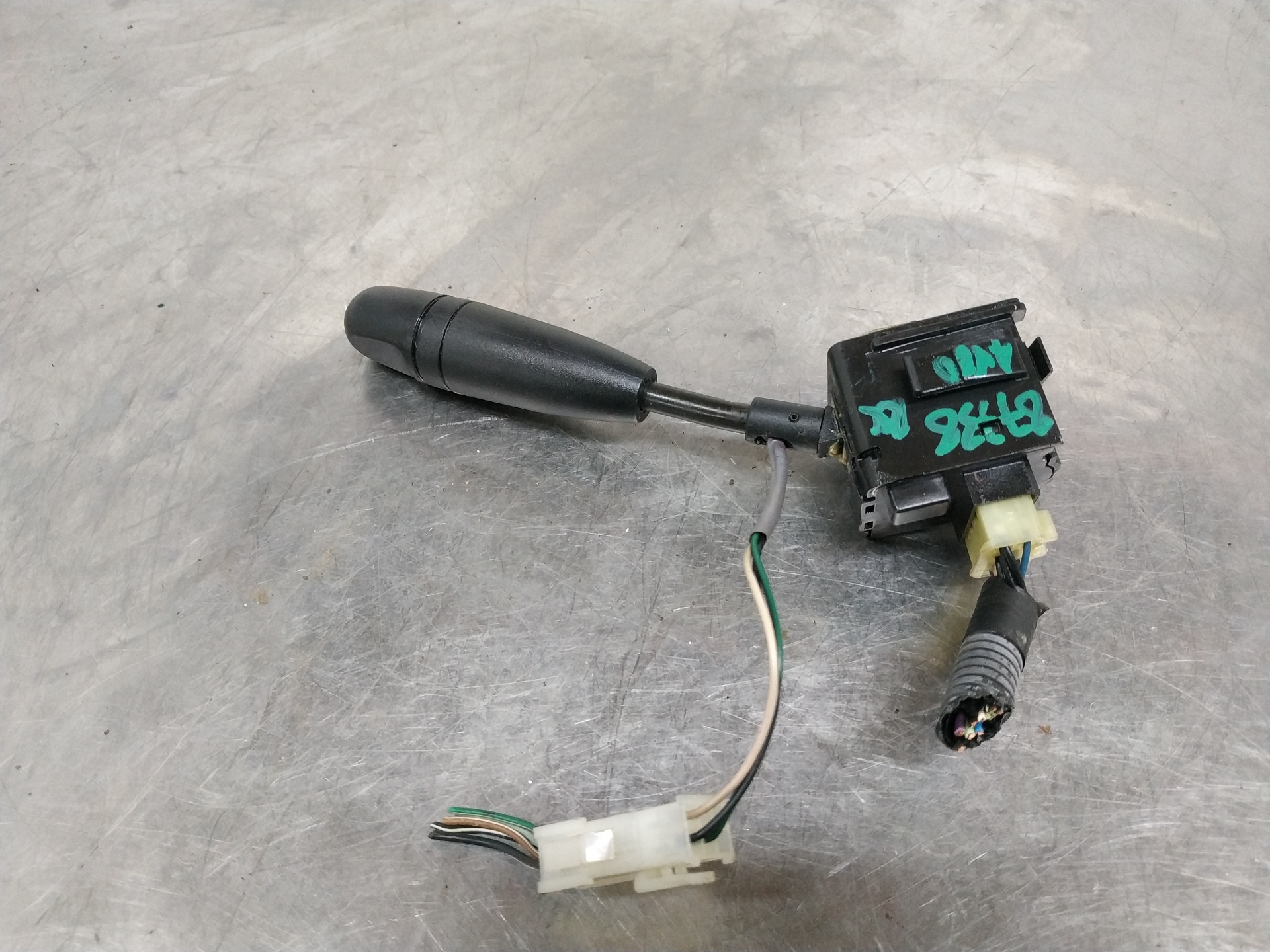 Mando intermitentes F14D3 96540683 de Chevrolet Aveo / kalos sedán (t200) 2003-2008 - pieza usada