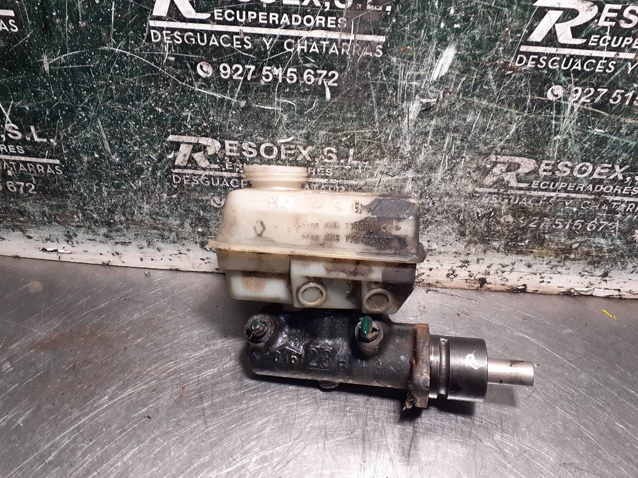 CITROËN Laguna 1 generation (1993-2001) Brake Cylinder 7700823486 18910574