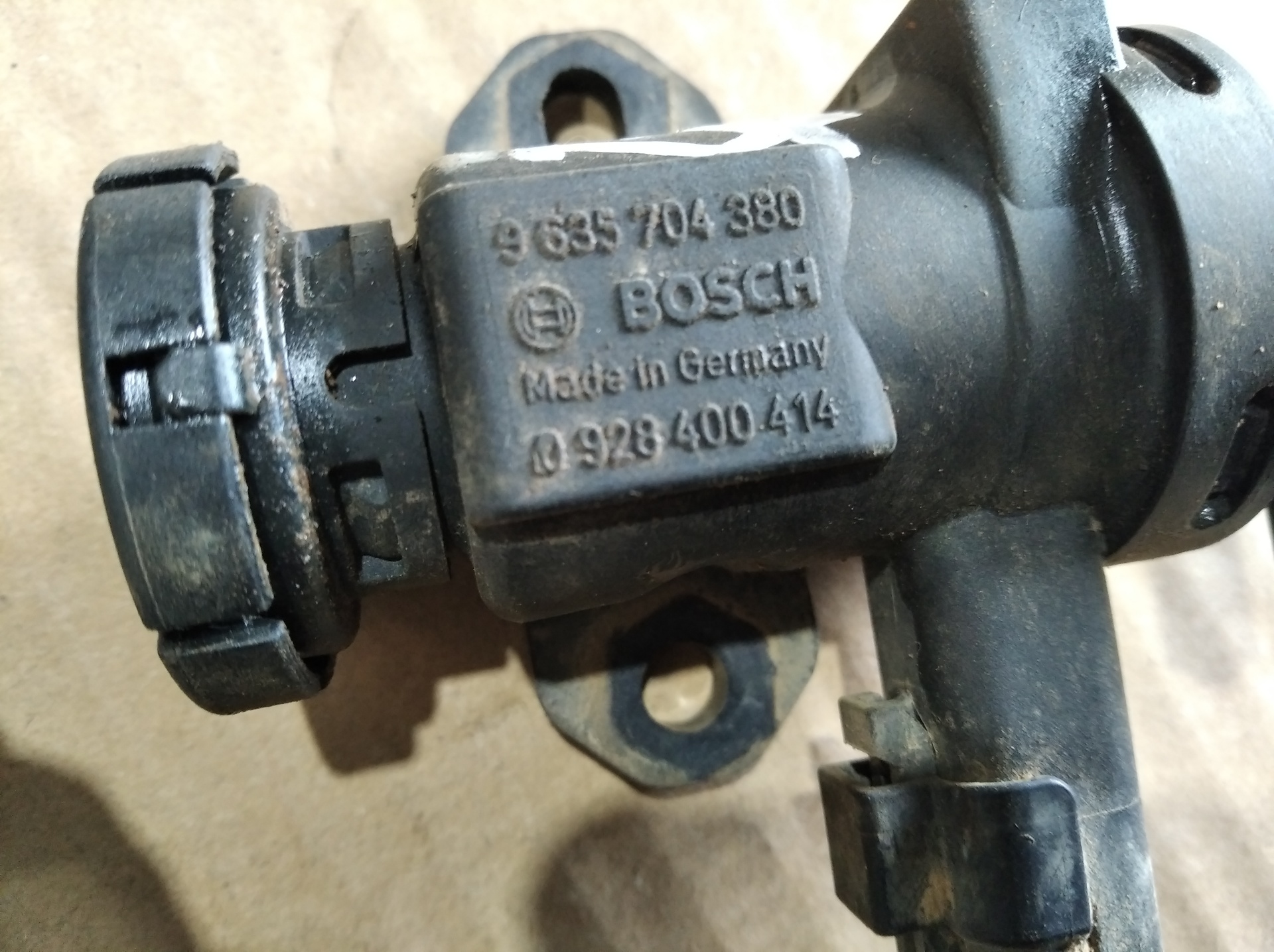 Válvula de aire adicional WJX,161-A,K1G 9635704380 de Hyundai I30 2012-0 - pieza usada