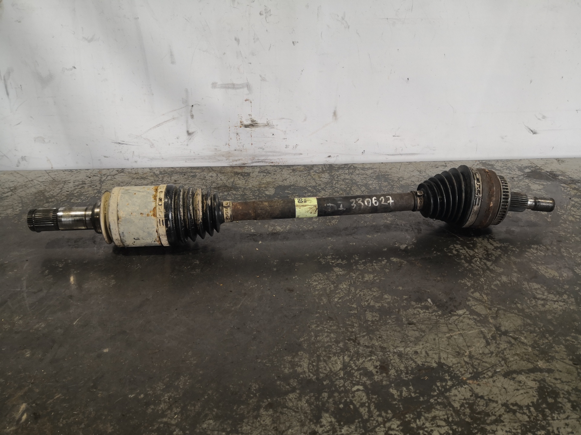 MERCEDES-BENZ M-Class W163 (1997-2005) Front Left Driveshaft 0501006511 19112719