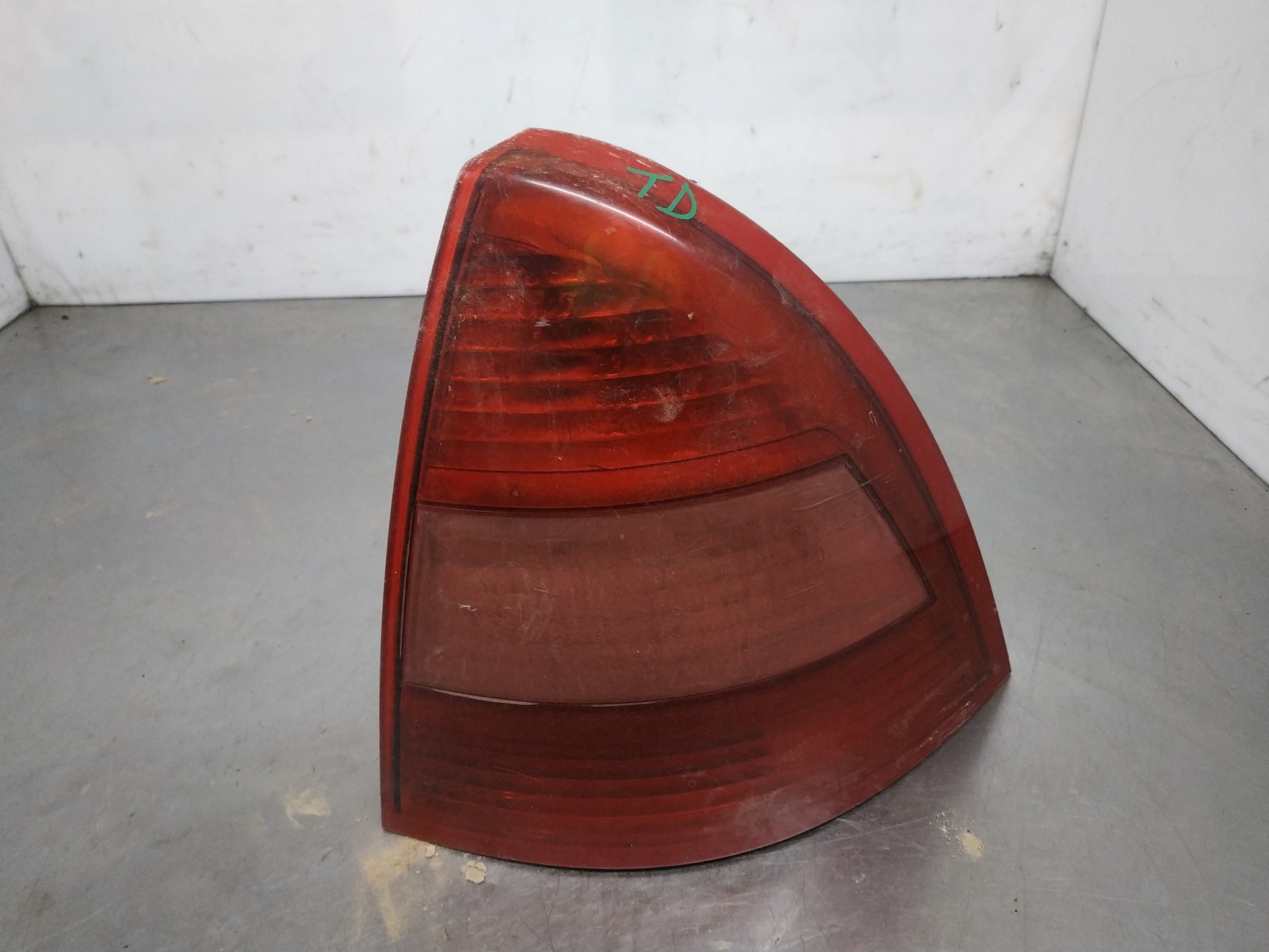 Scheinwerfer hinten rechts 89034070 de Citroen C5 2004-2007 - pieza usada