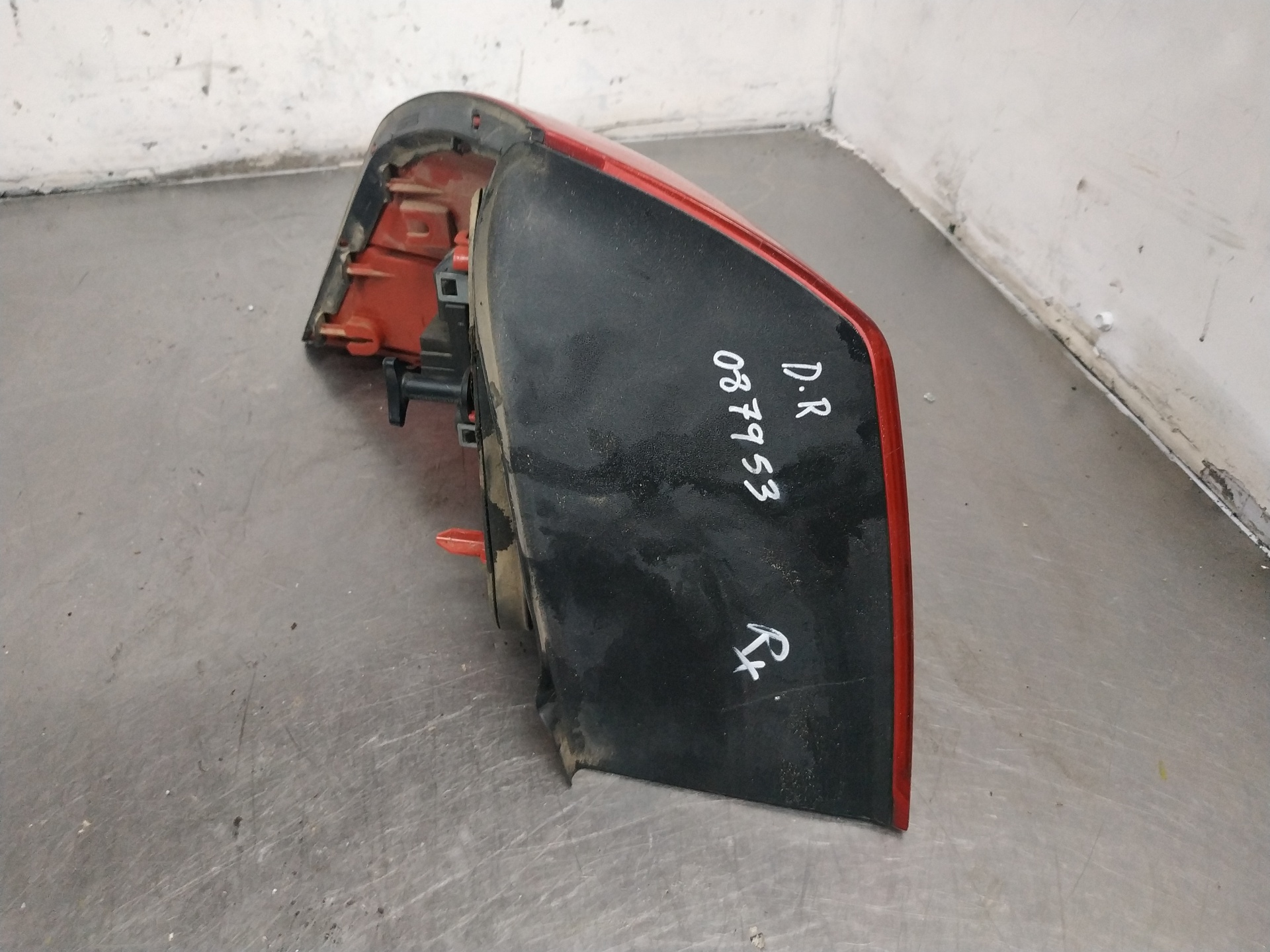 Rear lamp rh G9T702 8200014360 de Renault Vel satis (bj0_) 2002-2009 - pieza usada