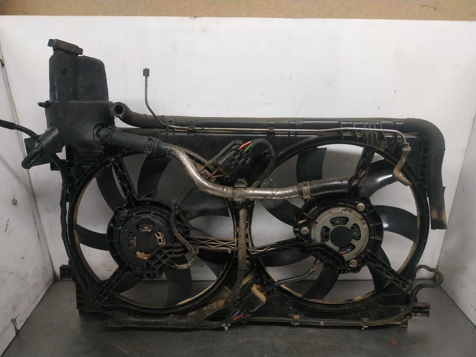 Electroventilador 13223018 de Opel Insignia 2008-2011 - pieza usada