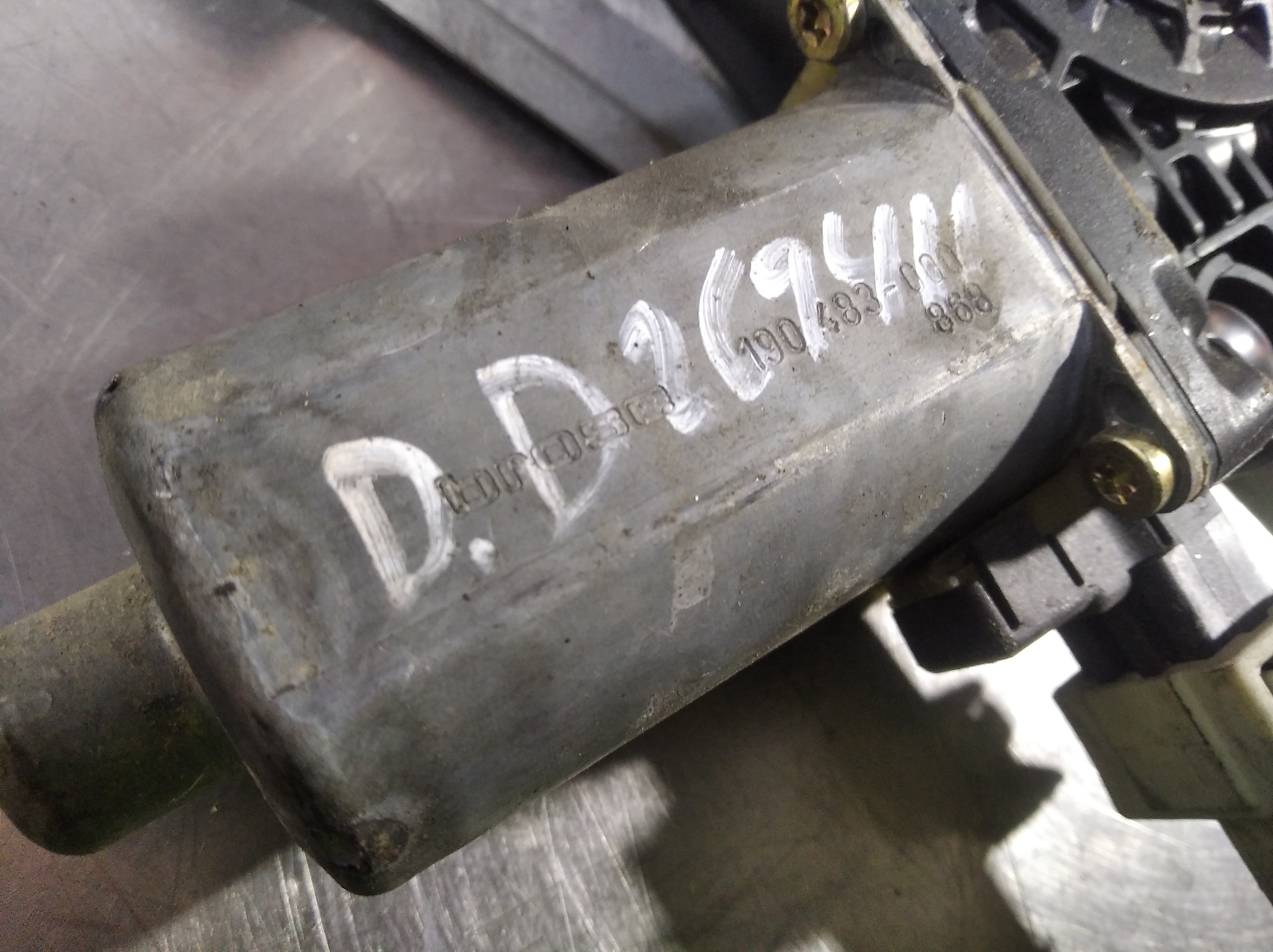 Elevalunas delantero derecho G8T760,G8T714,G8T716,G8T,G8T717,G8T17 0130821630 de Renault Espace 1996-0 - pieza usada