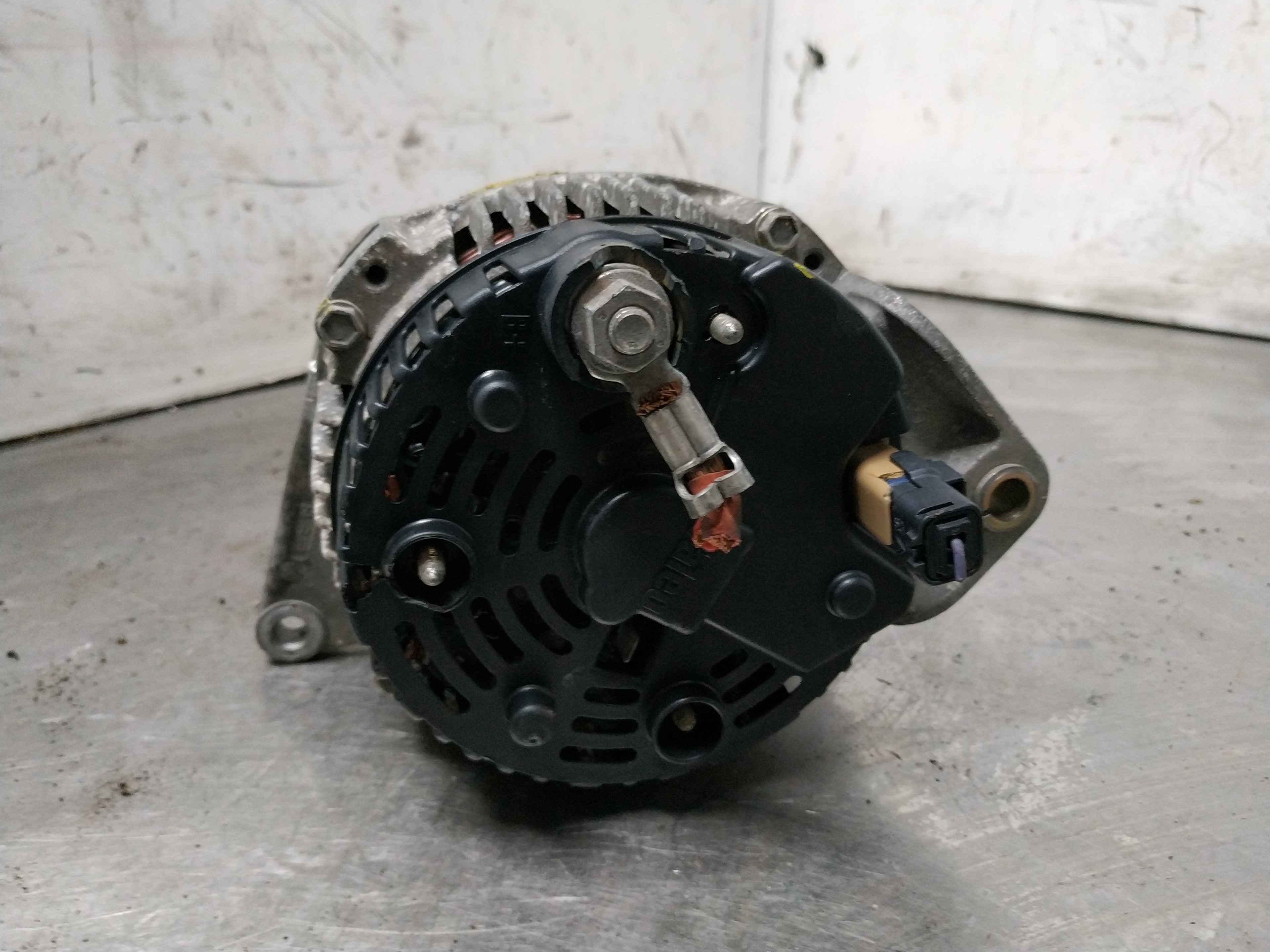 Alternador F9QK7 7700431943 de Renault Scénic i monospace (ja0/1_, fa0_) 1999-2003 - pieza usada