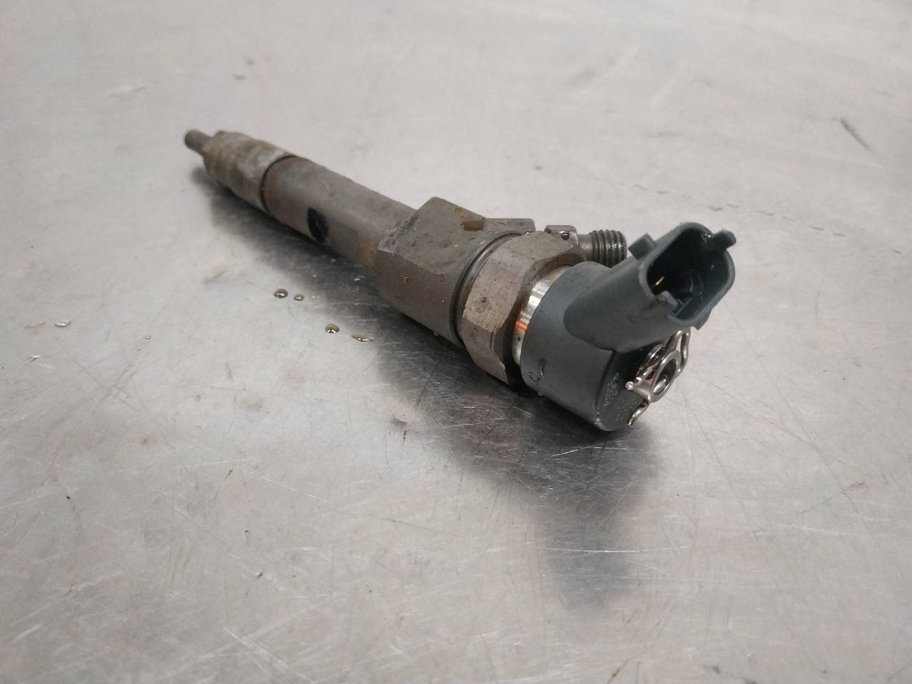Inyector 8200238528 de Renault Laguna ii (bg0/1_) 2001-2007