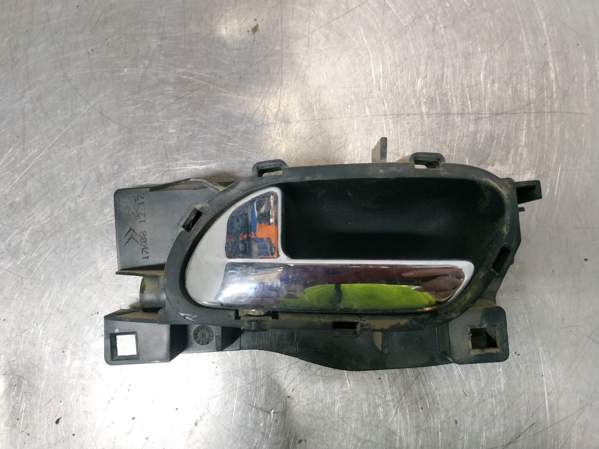 CITROËN C4 1 generation (2004-2011) Left Rear Internal Opening Handle 9643531 19138201