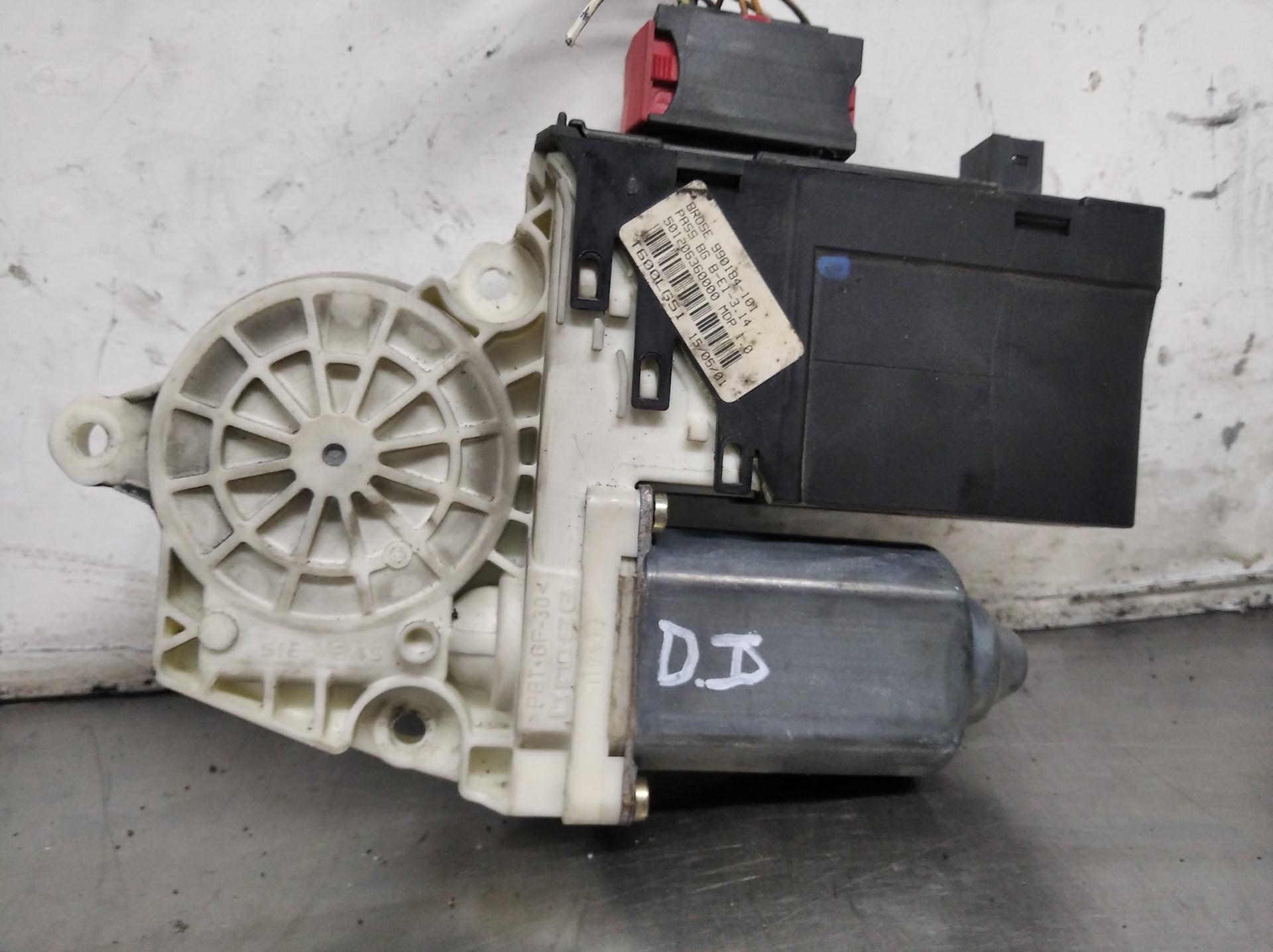 BMW C5 1 generation (2001-2008) Motor de control geam ușă dreapta față 9632531980 19148063