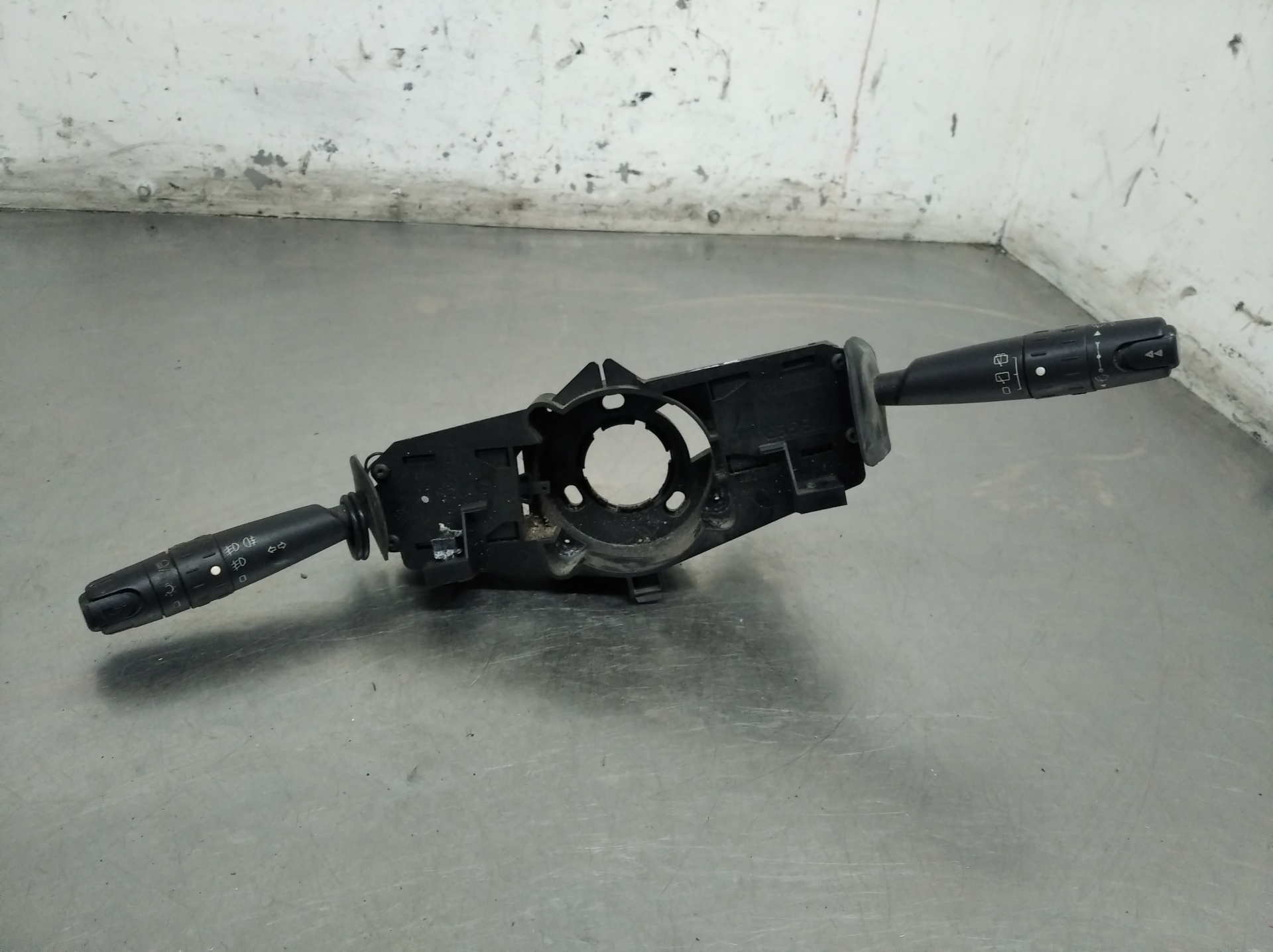 Mando multifunción NFU 9630605180 de Citroen Xsara 2000-2002