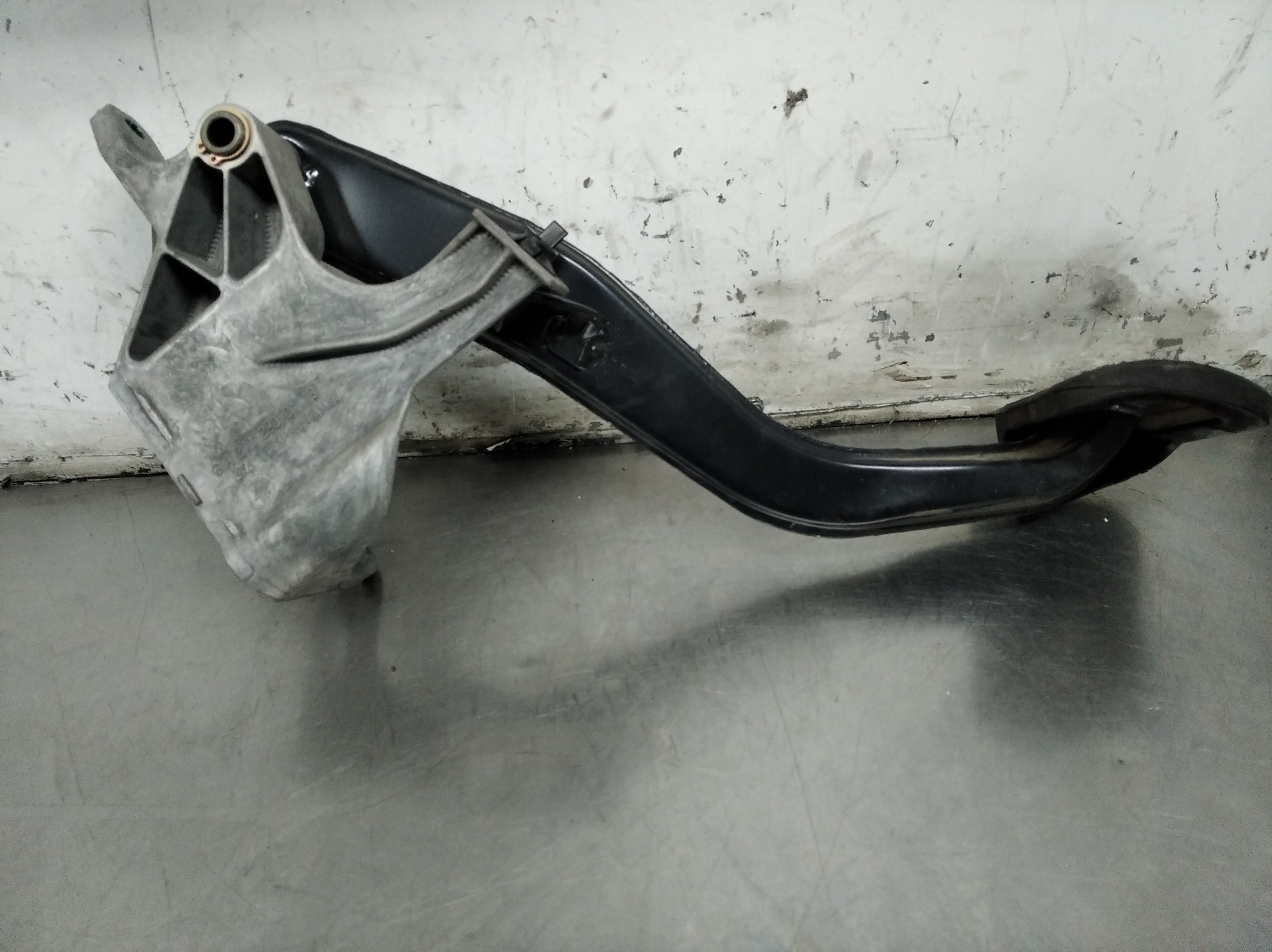 MAZDA E-Class W211/S211 (2002-2009) Педаль тормоза A2112900119 19170011