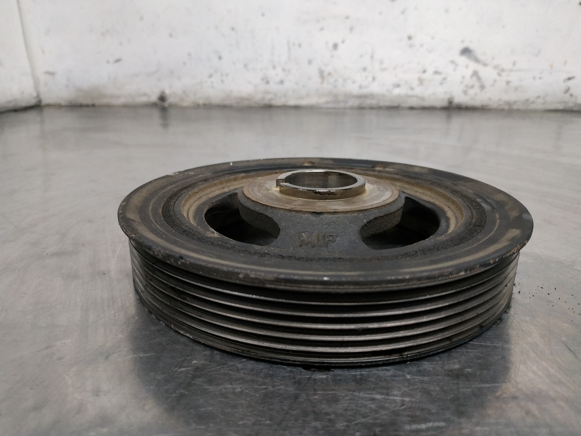 Polea cigueñal 9HX 9654961080 de Peugeot 207/207+ (wa_, wc_) 2006-2015 - pieza usada