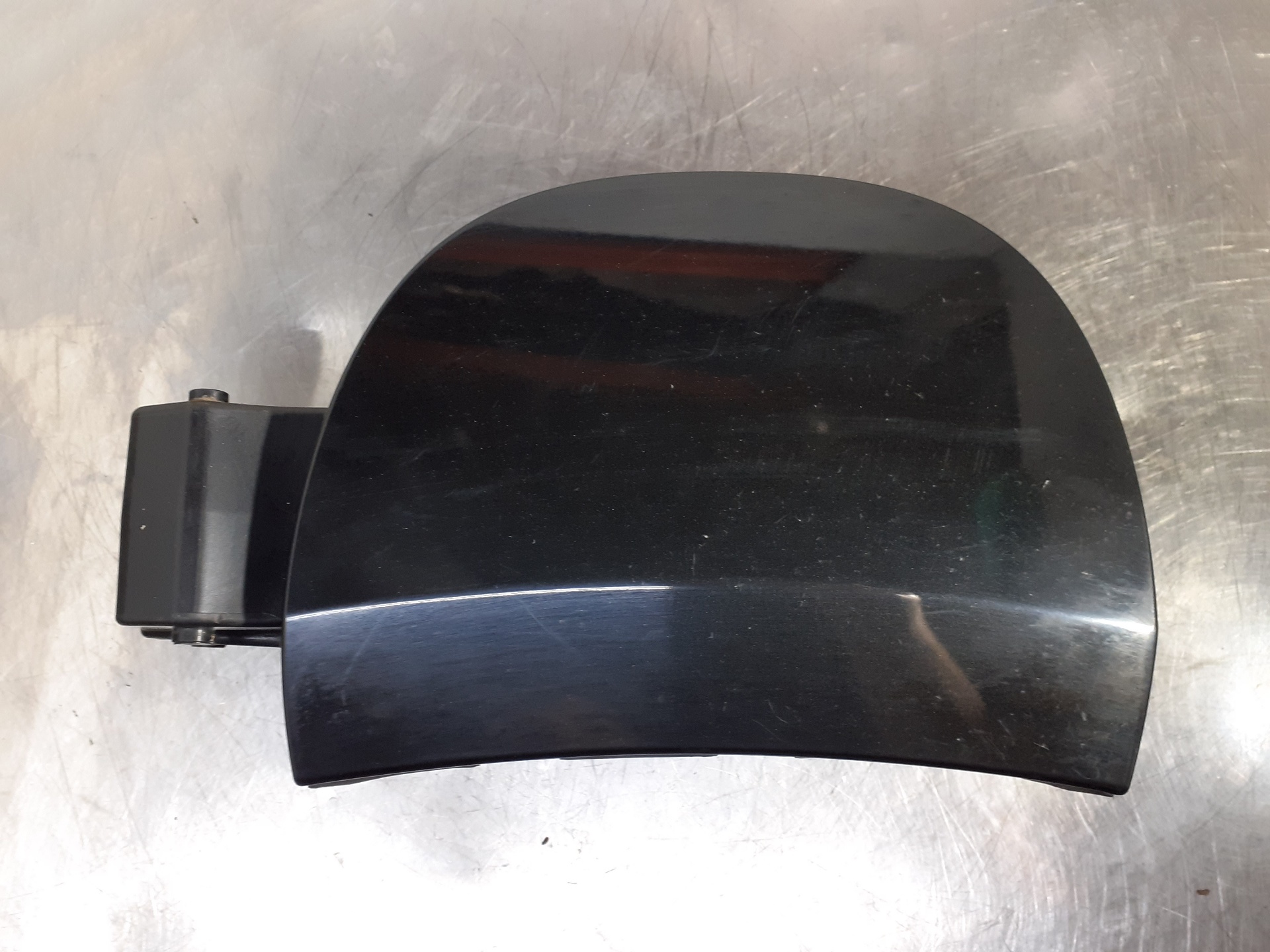 Tapa exterior combustible BH02 9801501380 de Citroen C4 cactus 2014-2014 con 68320 km