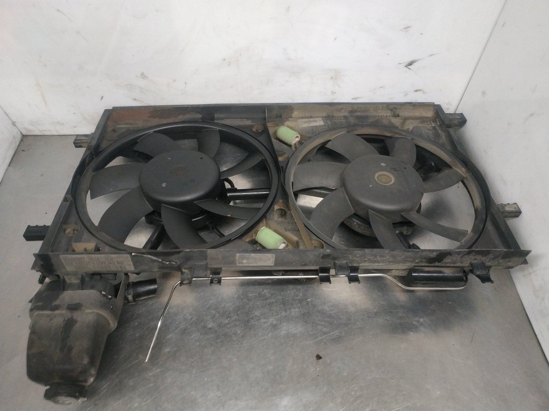 Electroventilador A20DTC,A20DTL,A20DT 13223018 de Opel Insignia 2008-2011