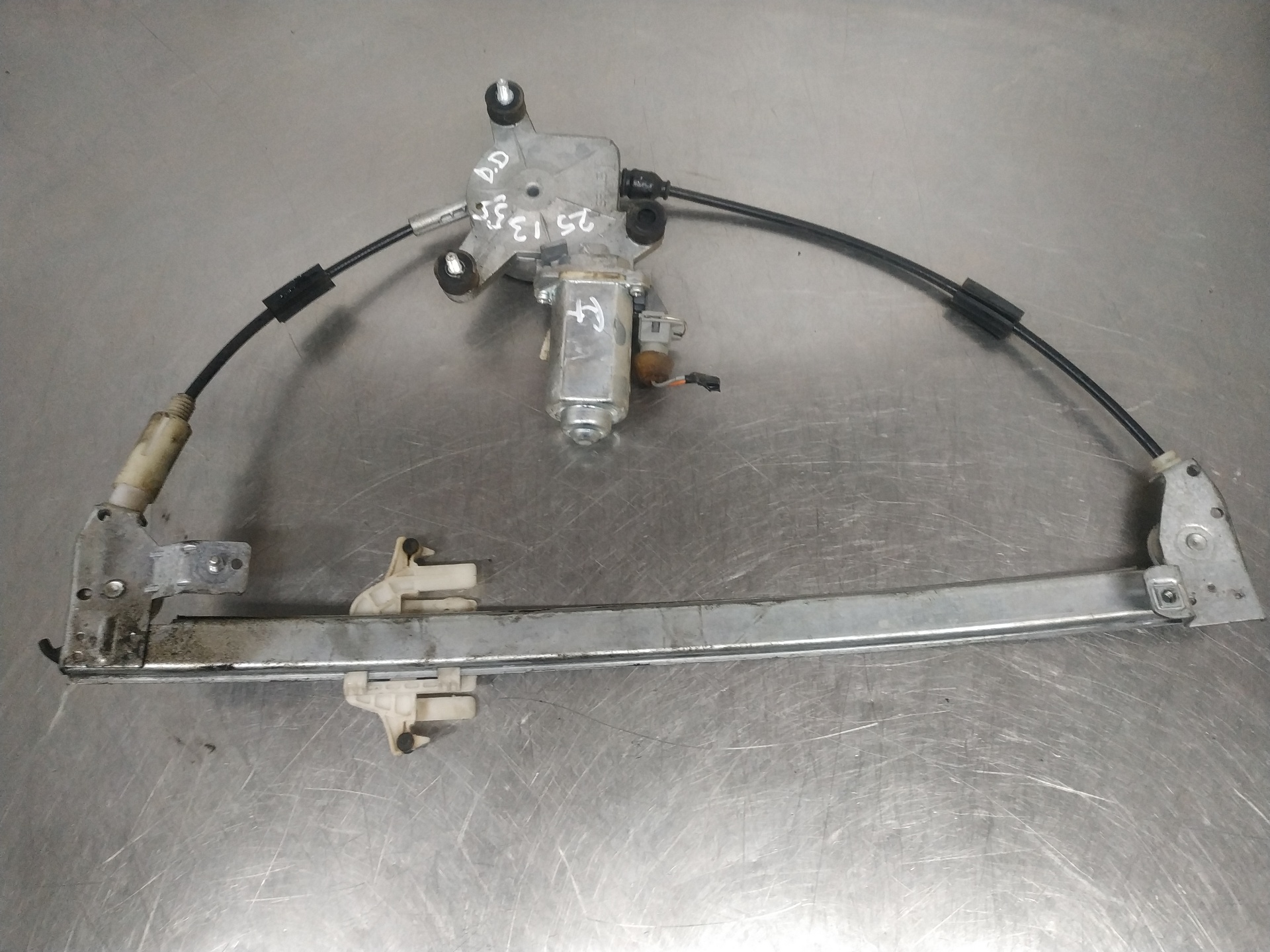 MASERATI 406 1 generation (1995-2004) Front Right Door Window Regulator 23583932