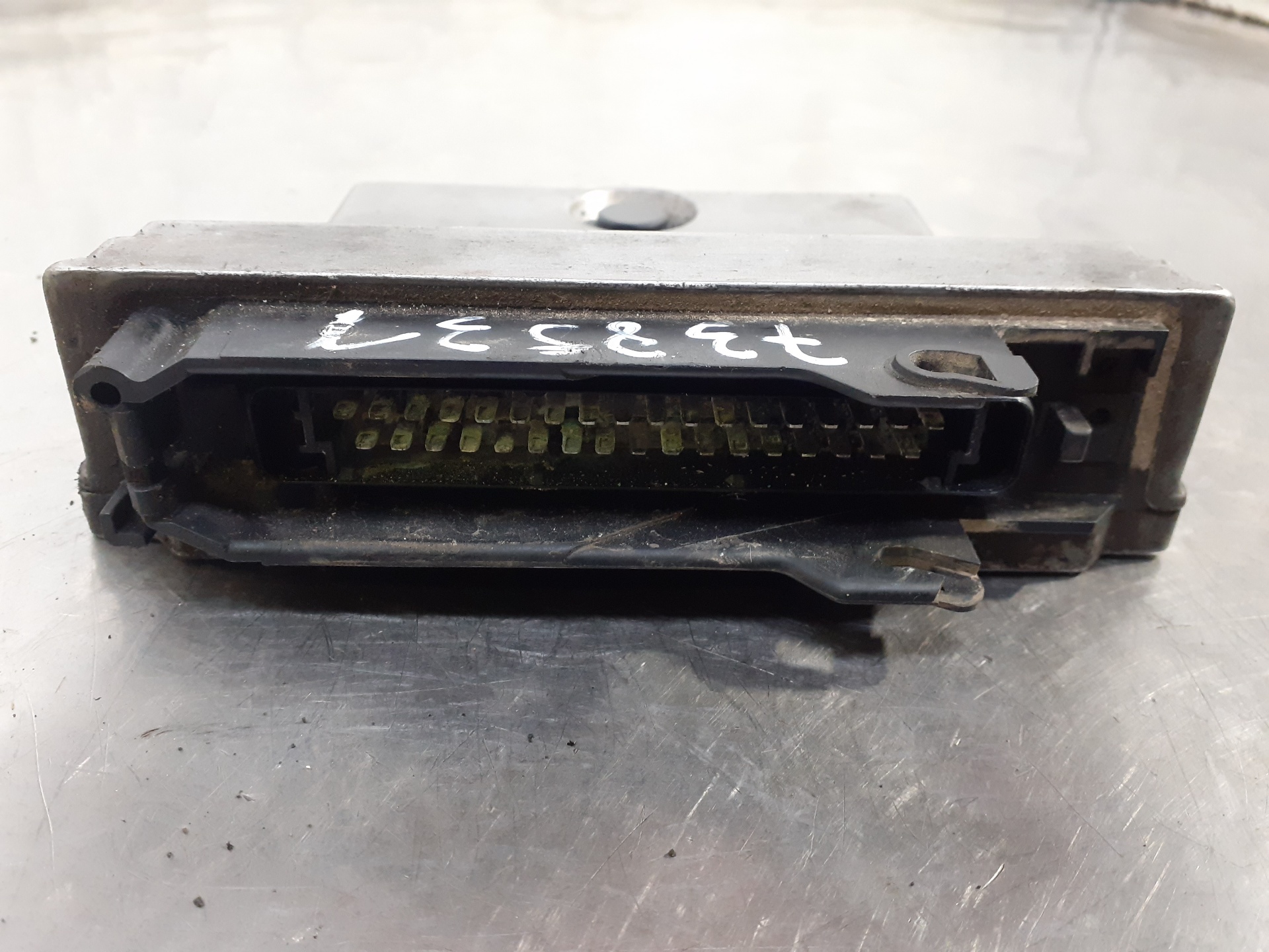 Switchboard engine uce DHX 0281001262 de Peugeot 406 1997-2000 - pieza usada