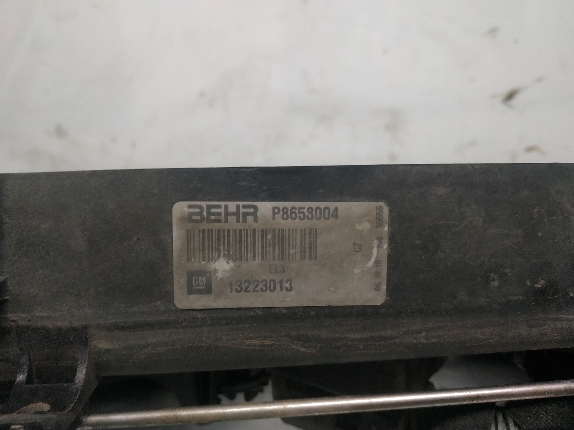 Electroventilador A20DTC,A20DTL,A20DT 13223018 de Opel Insignia 2008-2011 - pieza usada