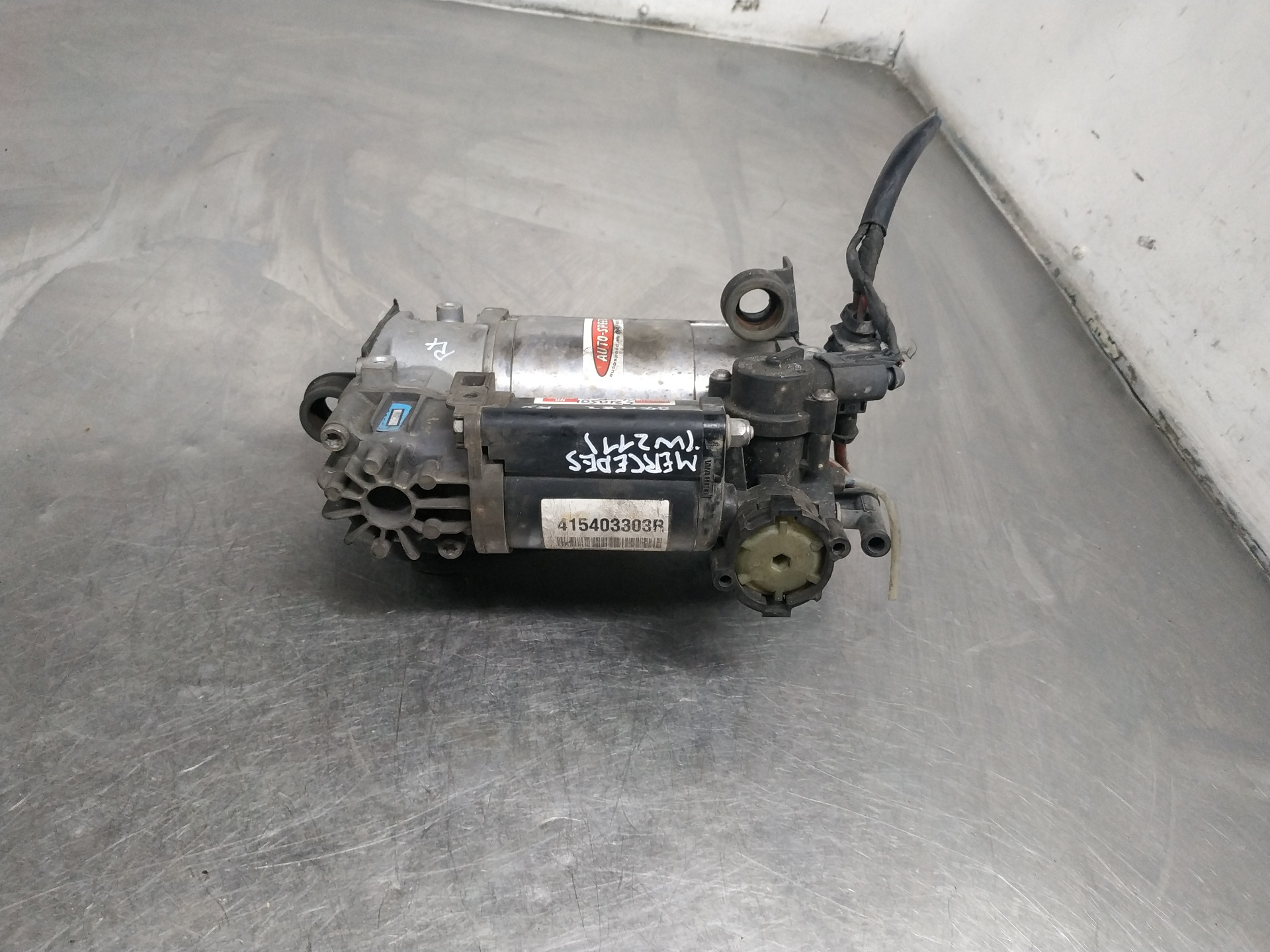 MERCEDES-BENZ E-Class W211/S211 (2002-2009) Suspension Compressor 415403303R 26804163