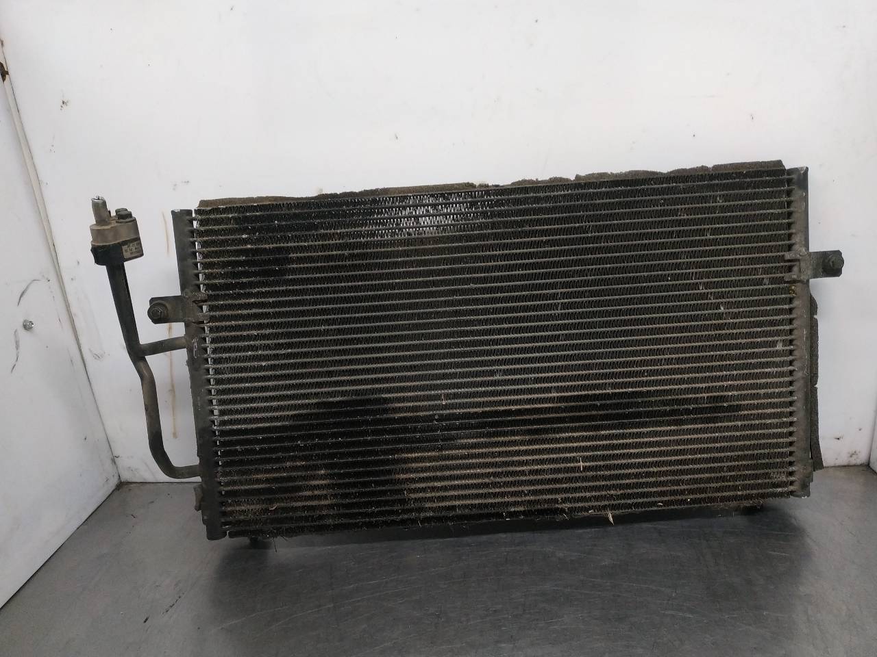Condensador / radiador aire acondicionado 4825941 de Volvo S40 ii (544) 2006-2010