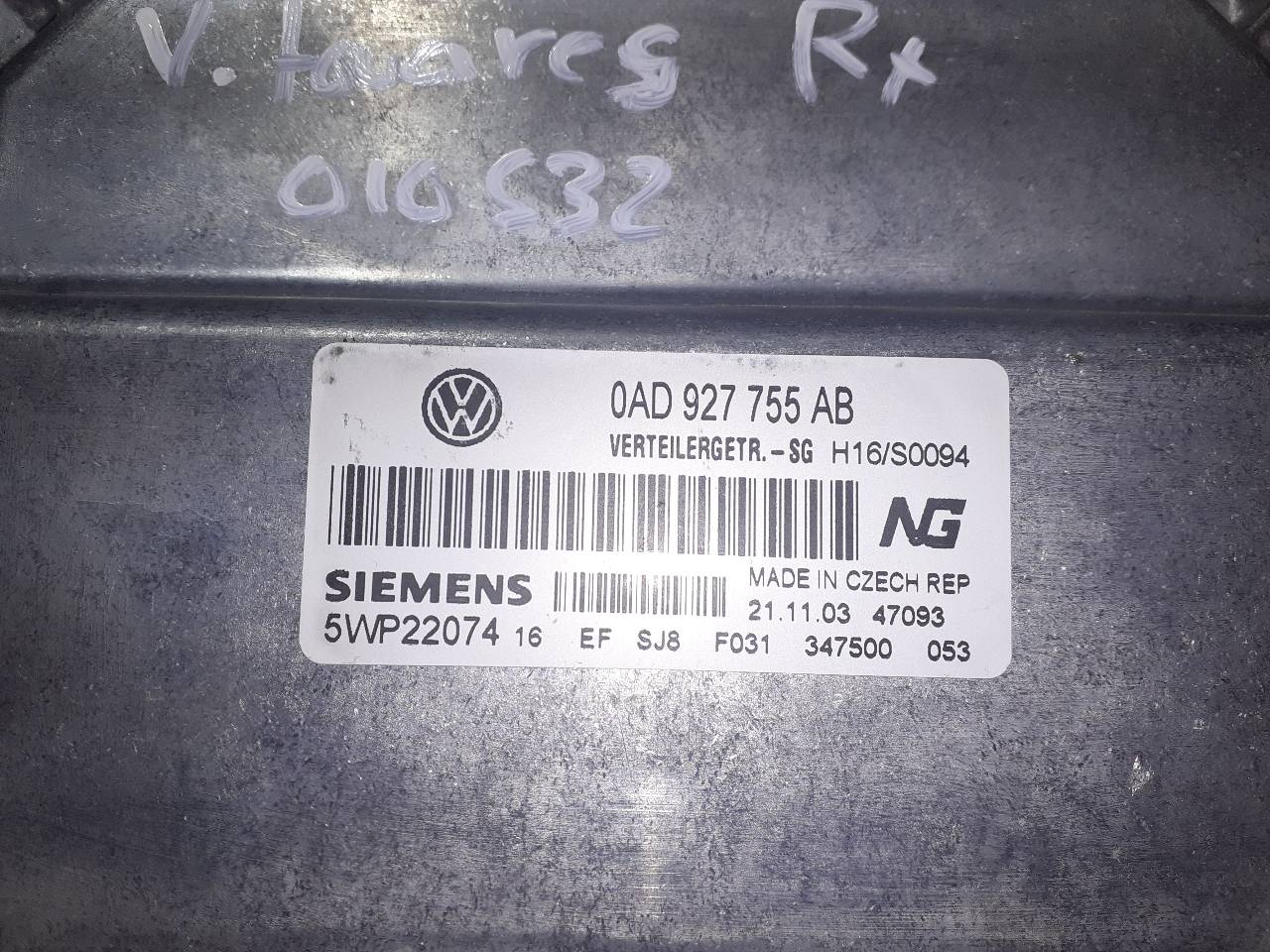 VOLKSWAGEN Touareg 1 generation (2002-2010) Блок керування двигуном ECU 0AD927755AB 18891565