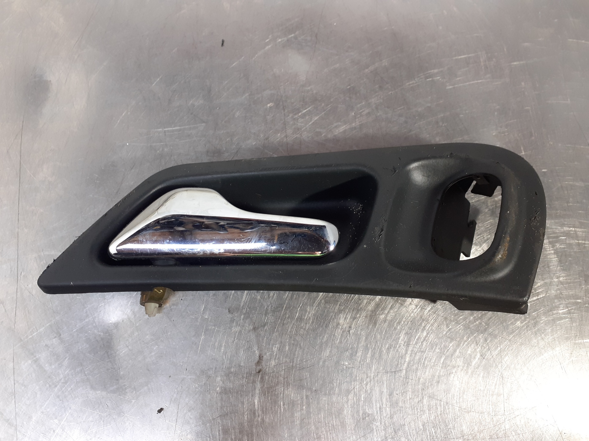 MITSUBISHI C-Class W203/S203/CL203 (2000-2008) Left Rear Internal Opening Handle A3182 18997034