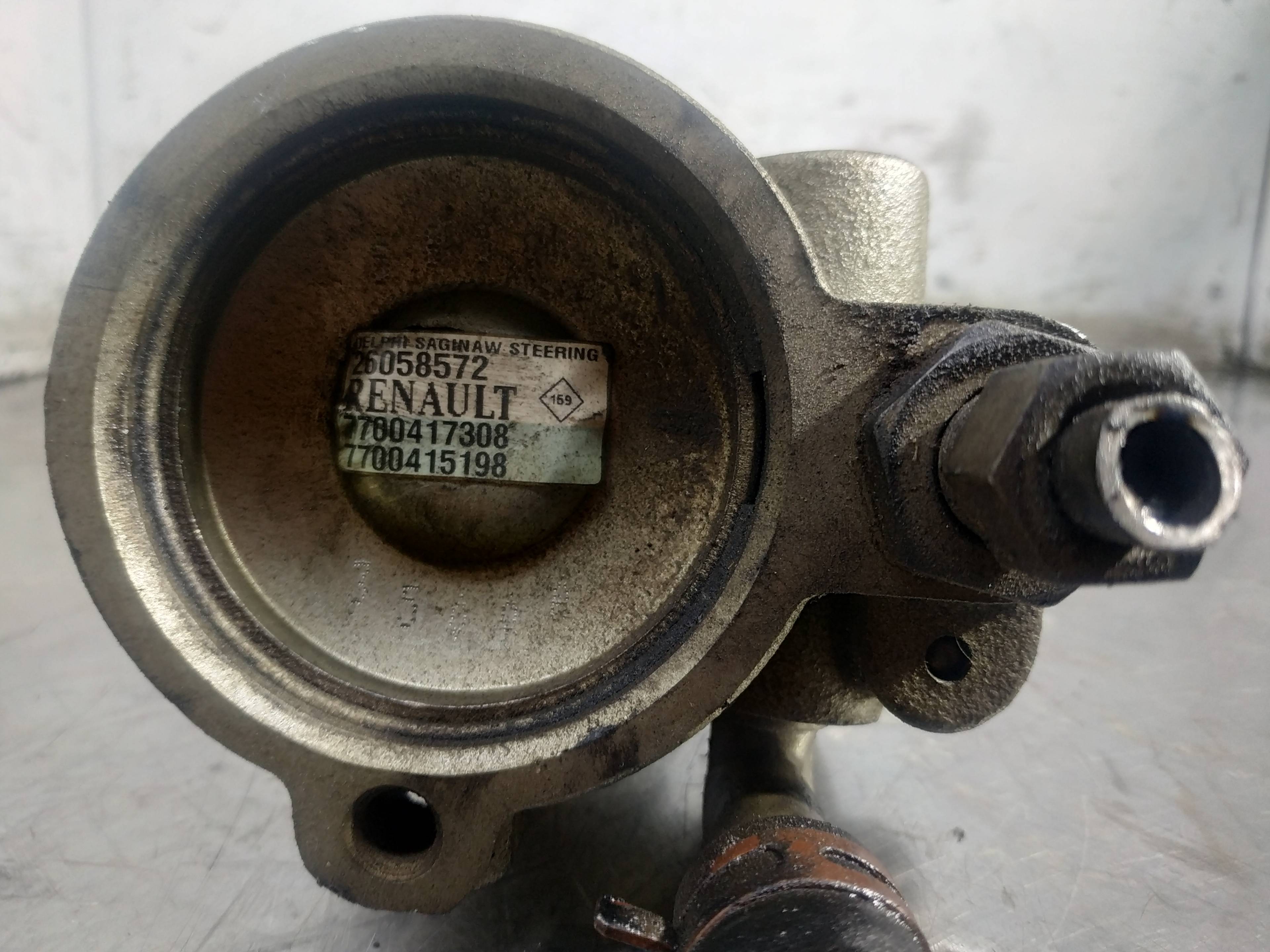 Bomba de servodirección F9Q 7700417308 de Renault Megane i 1997-2003 - pieza usada