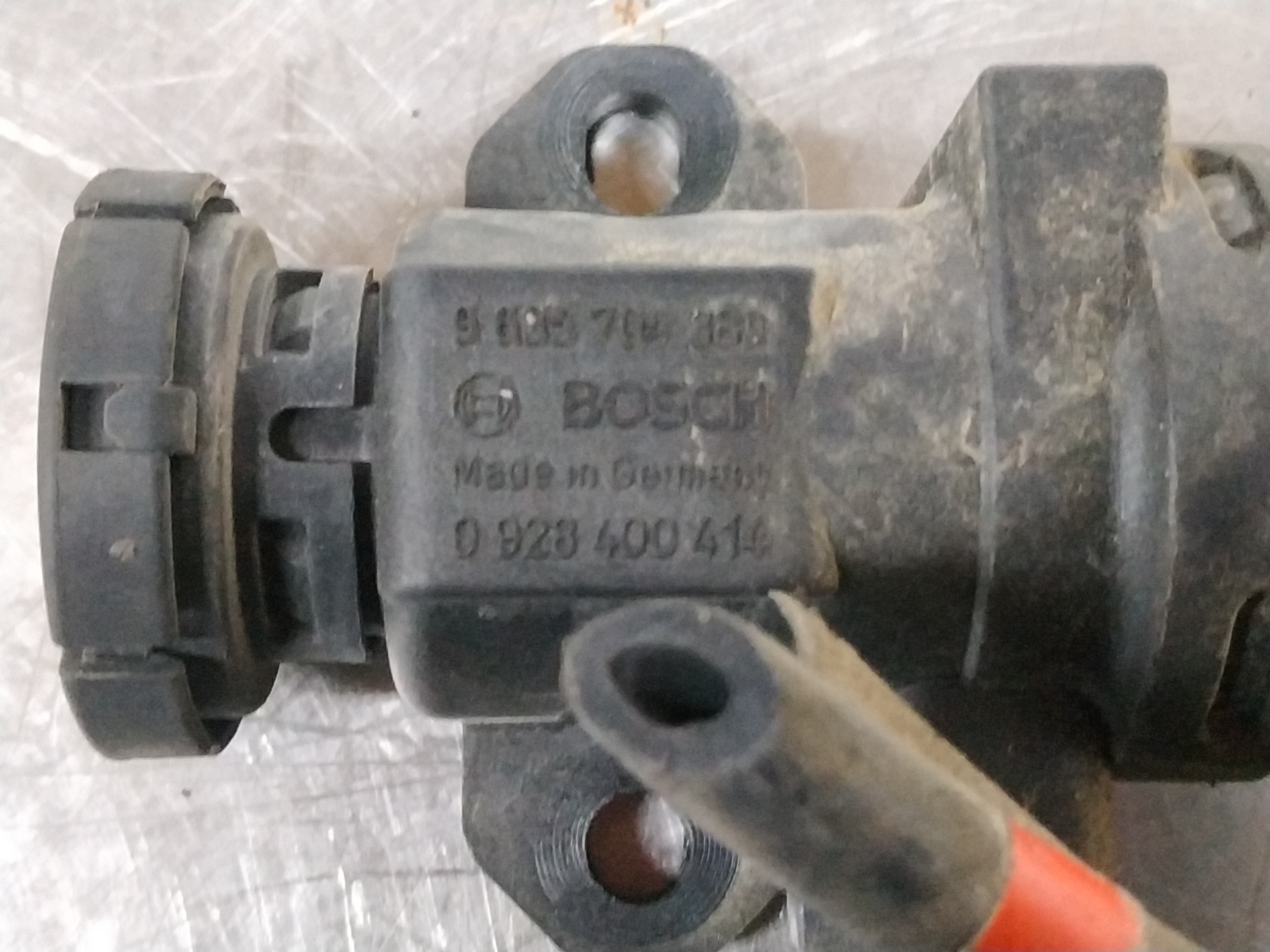 Válvula de aire adicional 4HY 9635704380 de Citroen Jumper ii autobús (244, z_) 2002-2006 - pieza usada