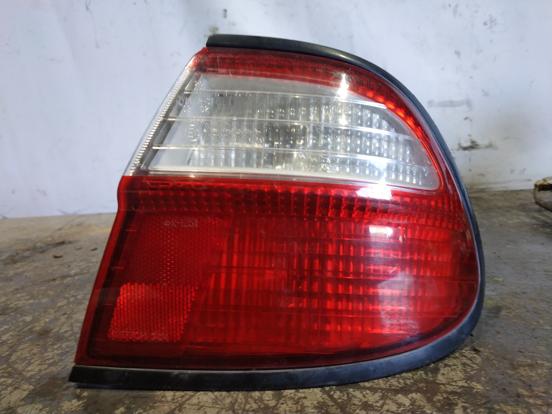 PORSCHE Almera N15 (1995-2000) Rear Right Taillight Lamp 19097073