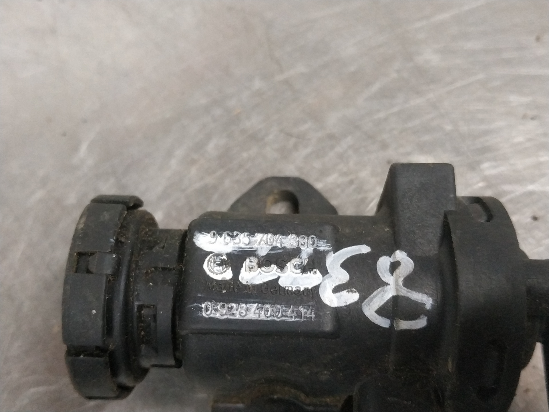 Válvula de aire adicional RHR 9635704380 de Citroen C5 2004-2007 - pieza usada