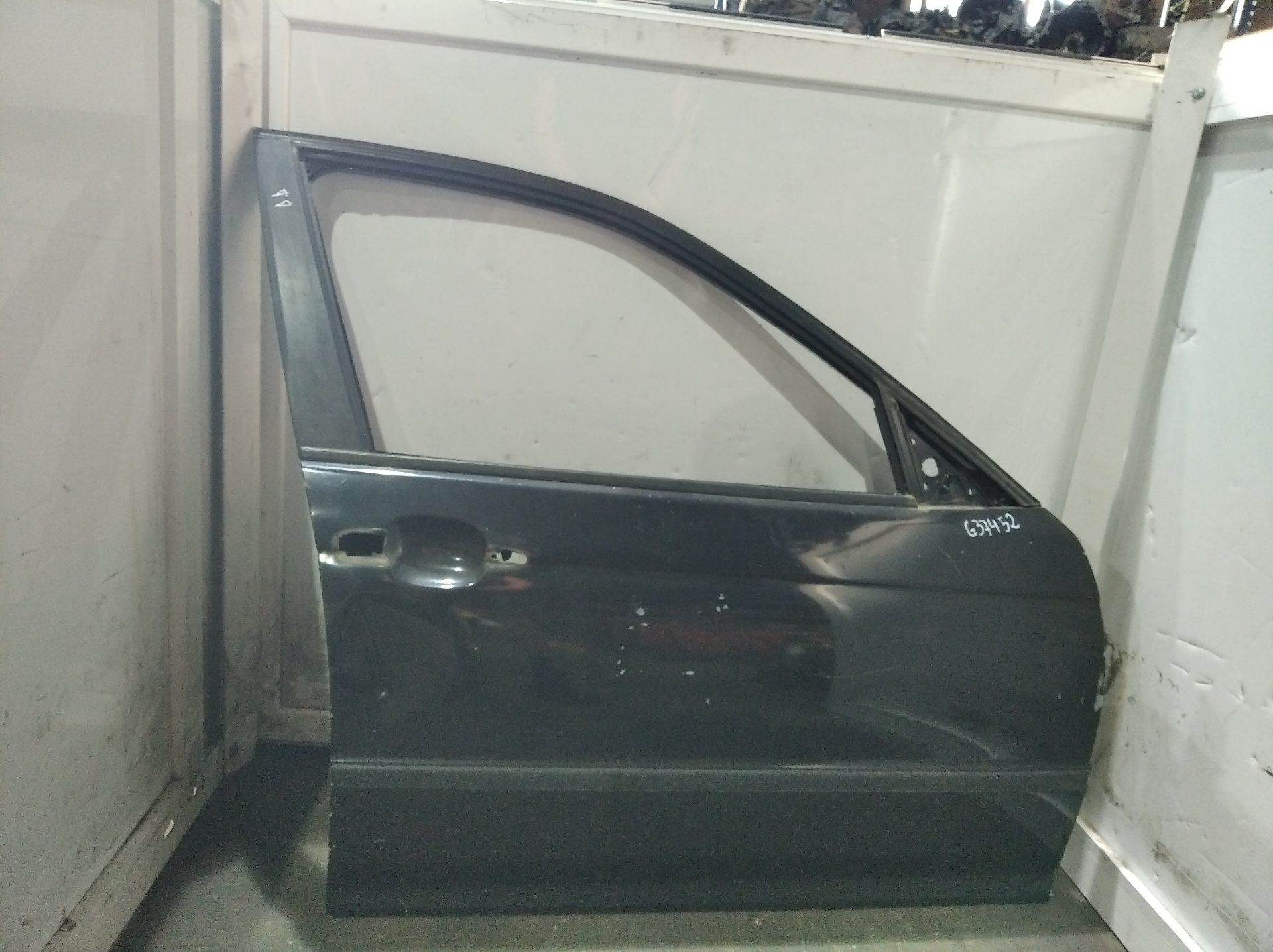 BMW 3 Series E46 (1997-2006) Front Right Door 23583316