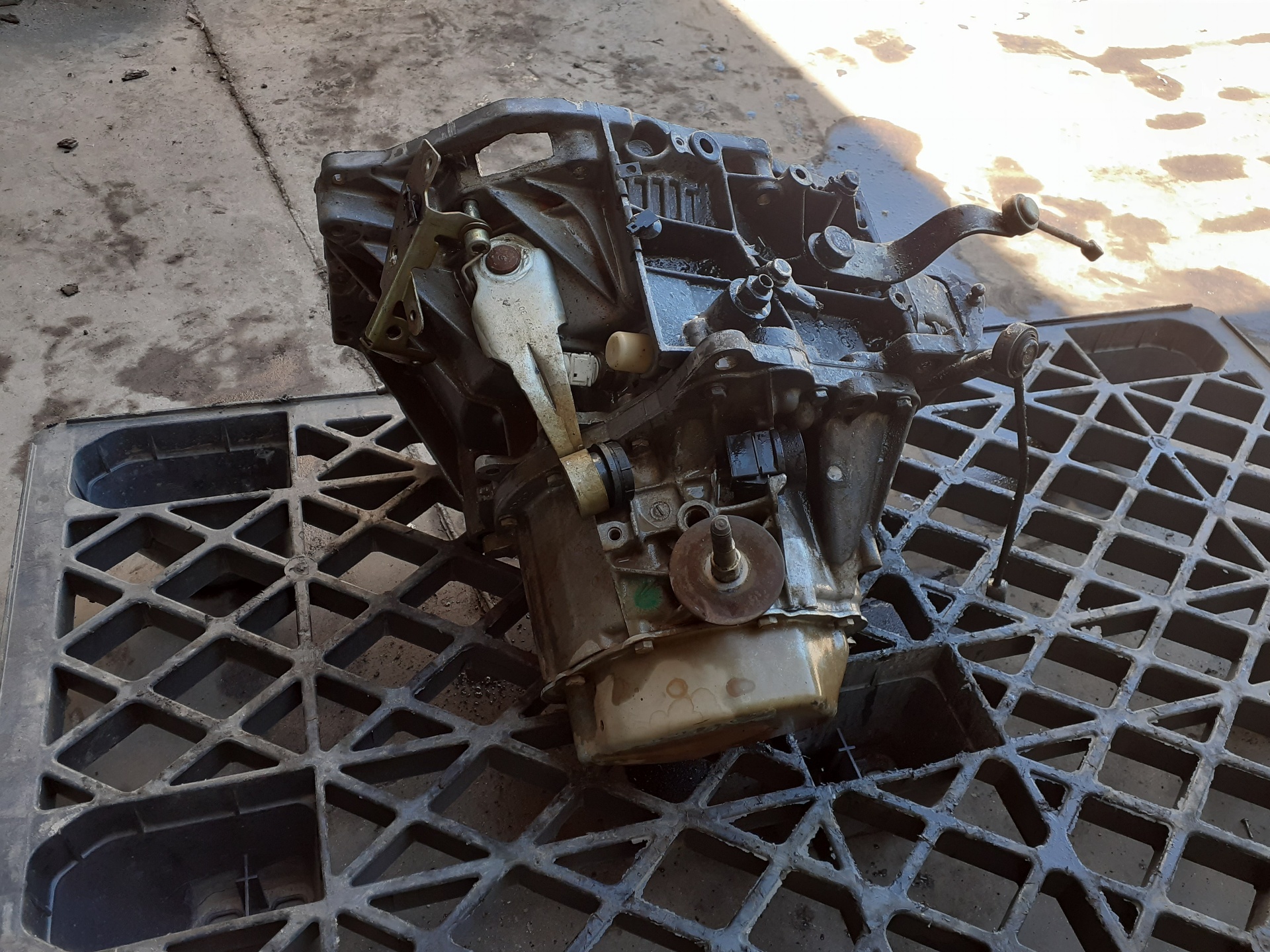 NISSAN Xsara 1 generation (1997-2004) Gearbox 20TB59 18974605