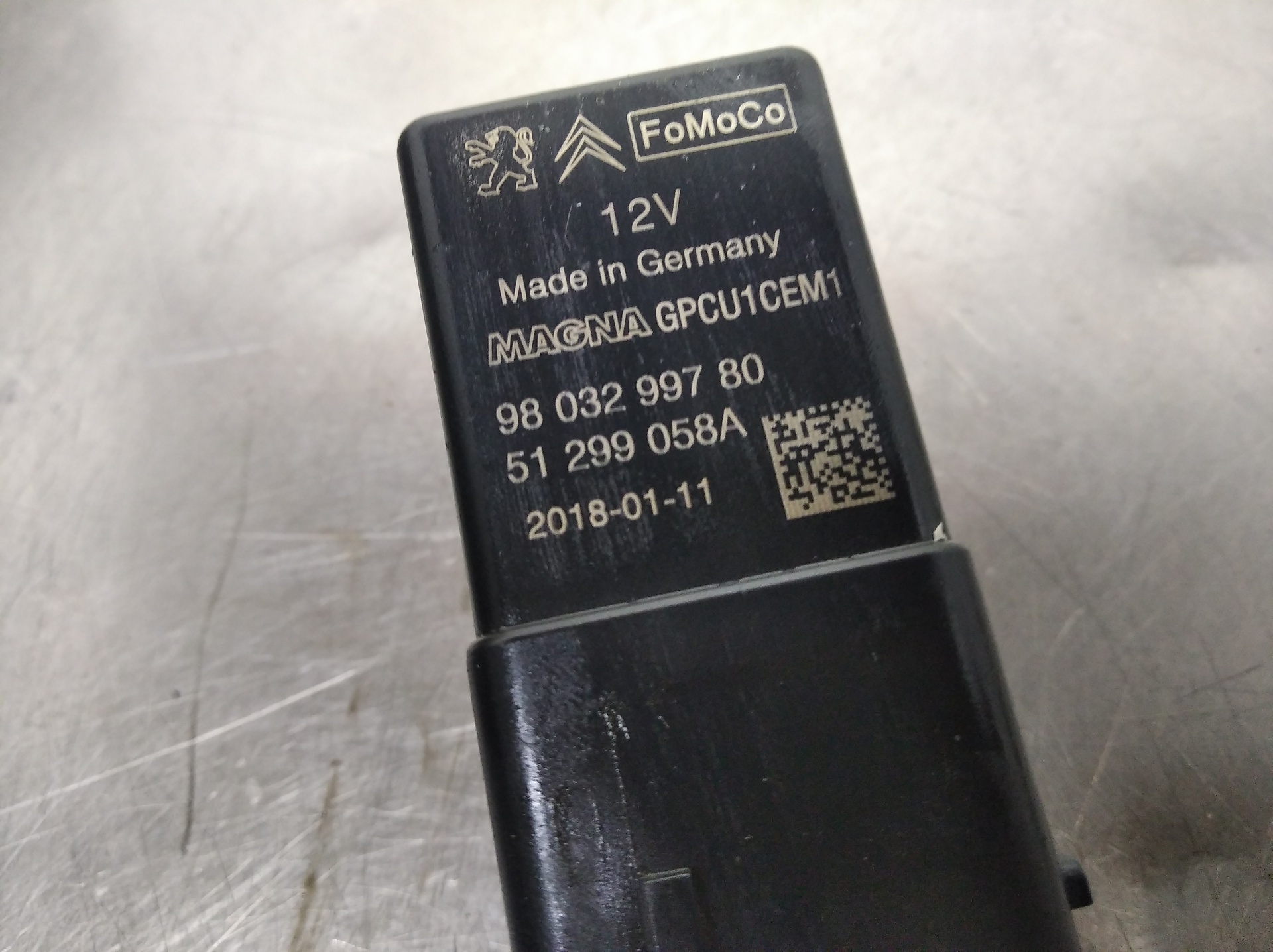 Caja de precalentamiento BH01 9803299780 de Citroen C4 picasso ii 2013-0 con 88000 km - pieza usada