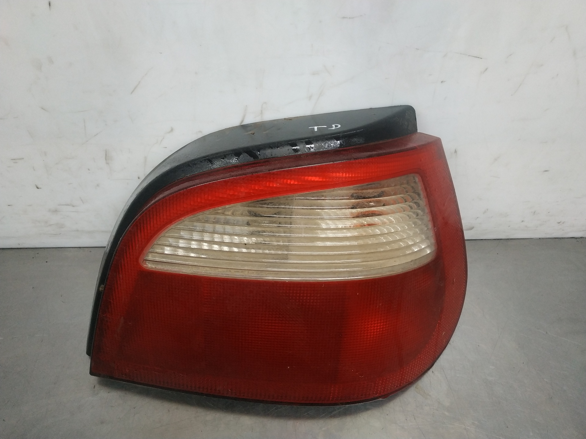 Scheinwerfer hinten rechts 7700428321 de Renault Megane i fase 2 1999-0 - pieza usada