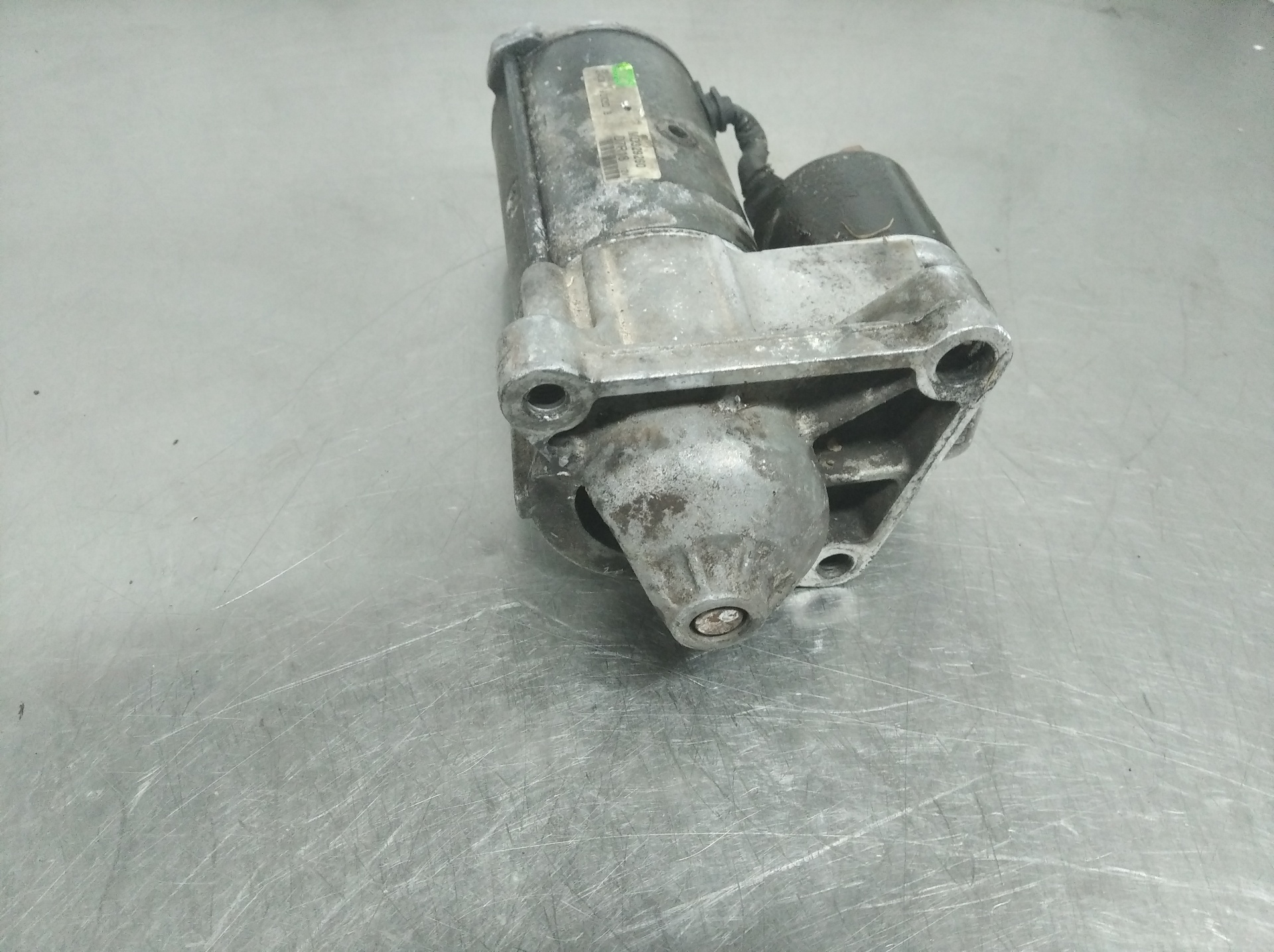 VOLKSWAGEN Express Startmotor MD329260 23576509