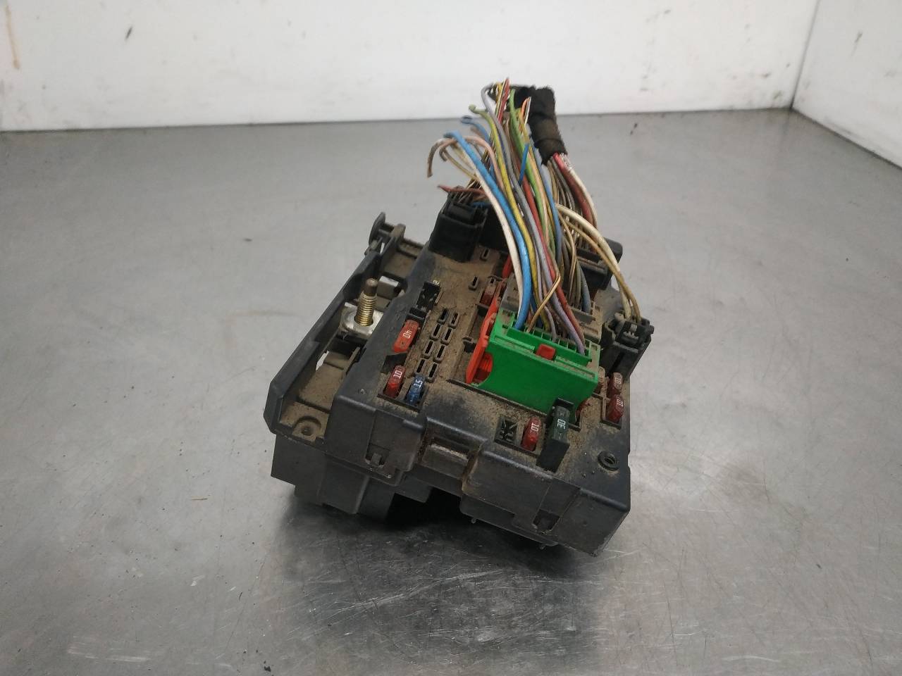 Caja de relés / fusibles RHYDW10TD,RHY 9646405180 de Peugeot 307 (3a/c) 2004-2009 - pieza usada