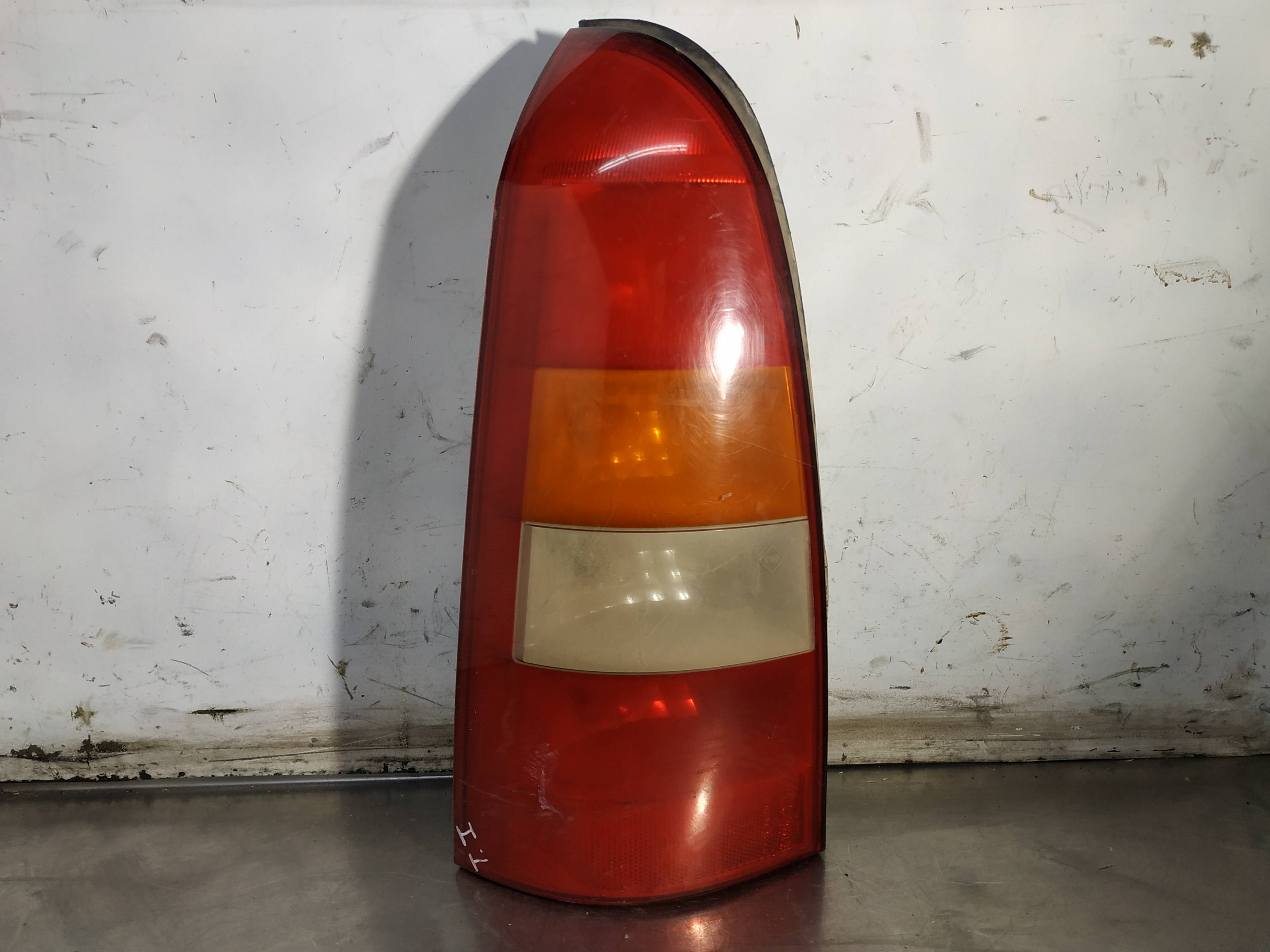 OPEL Astra H (2004-2014) Rear Left Taillight 393033 19005868