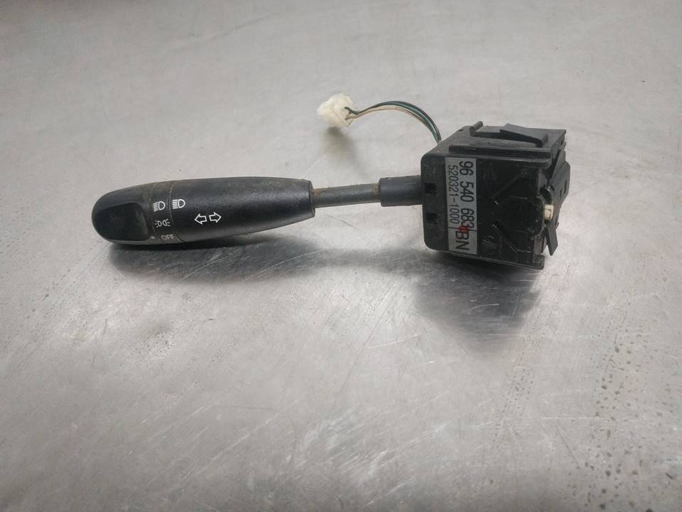 Mando intermitentes F8CV 96540683 de Daewoo Matiz (m100, m150) 1998-2004 - pieza usada