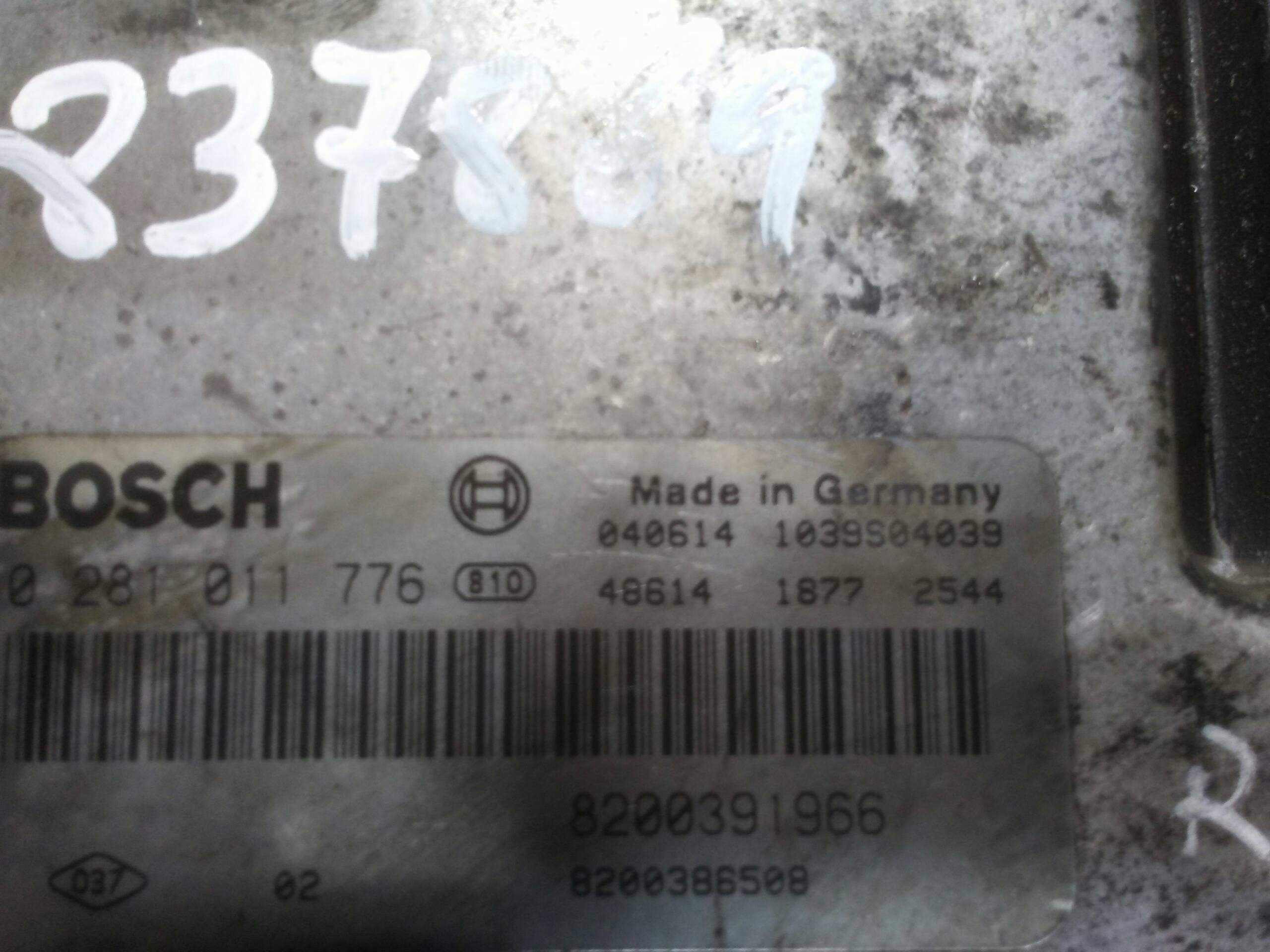 Switchboard engine uce F9QB8 0281011776 de Renault Megane ii 2002-2009 - pieza usada