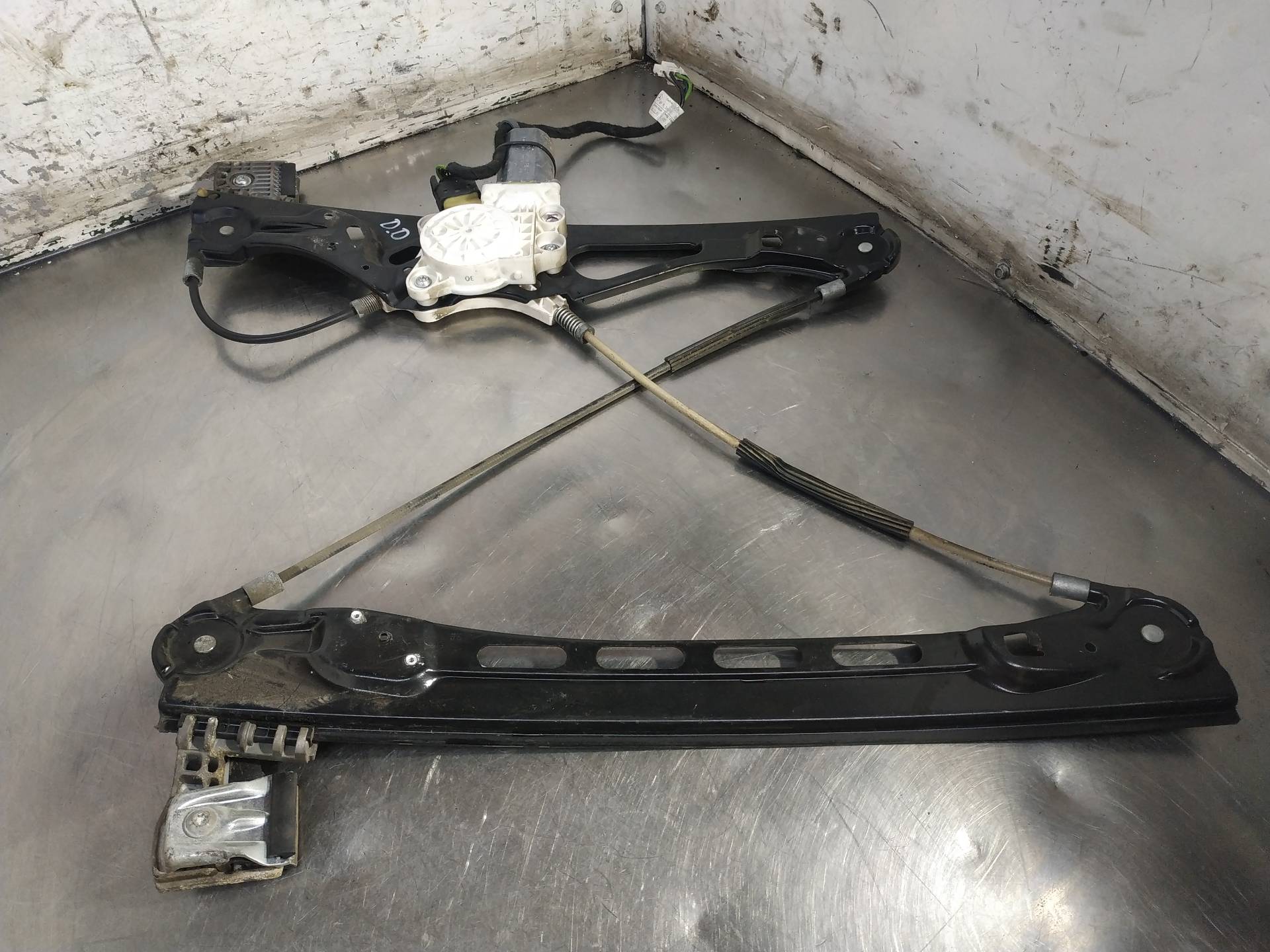 TOYOTA E-Class W211/S211 (2002-2009) Front Right Door Window Regulator A2118203042 19047701