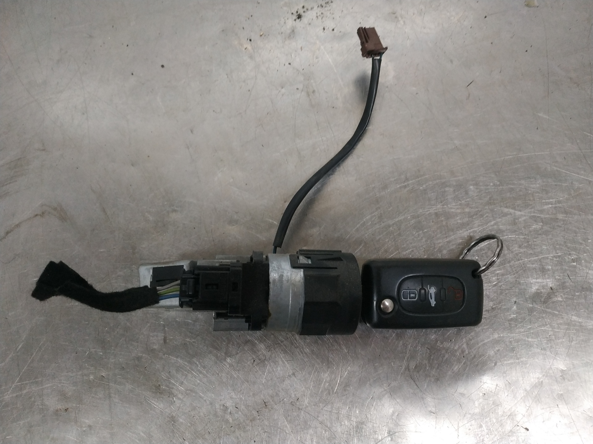 Comutador de arranque 9HZDV6TED4,9HYDV6TED4,9HZ 9663123380 de Citroen C4 grand picasso 2010-2010 - pieza usada