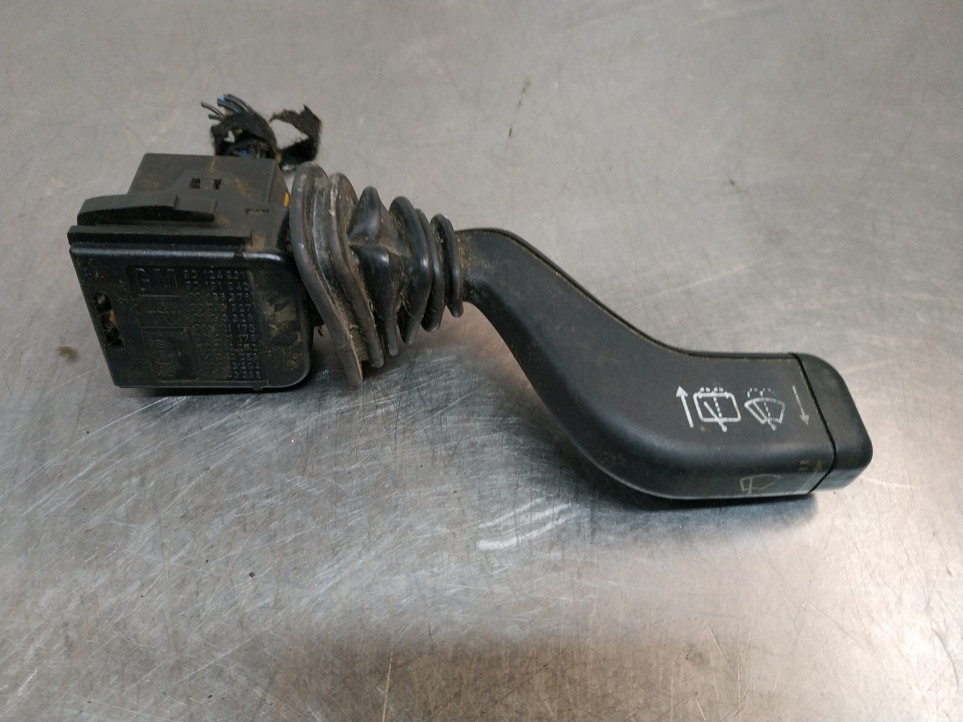 Mando del limpia Y20DTH 90124931 de Opel Zafira a monospace (t98) 1999-2005
