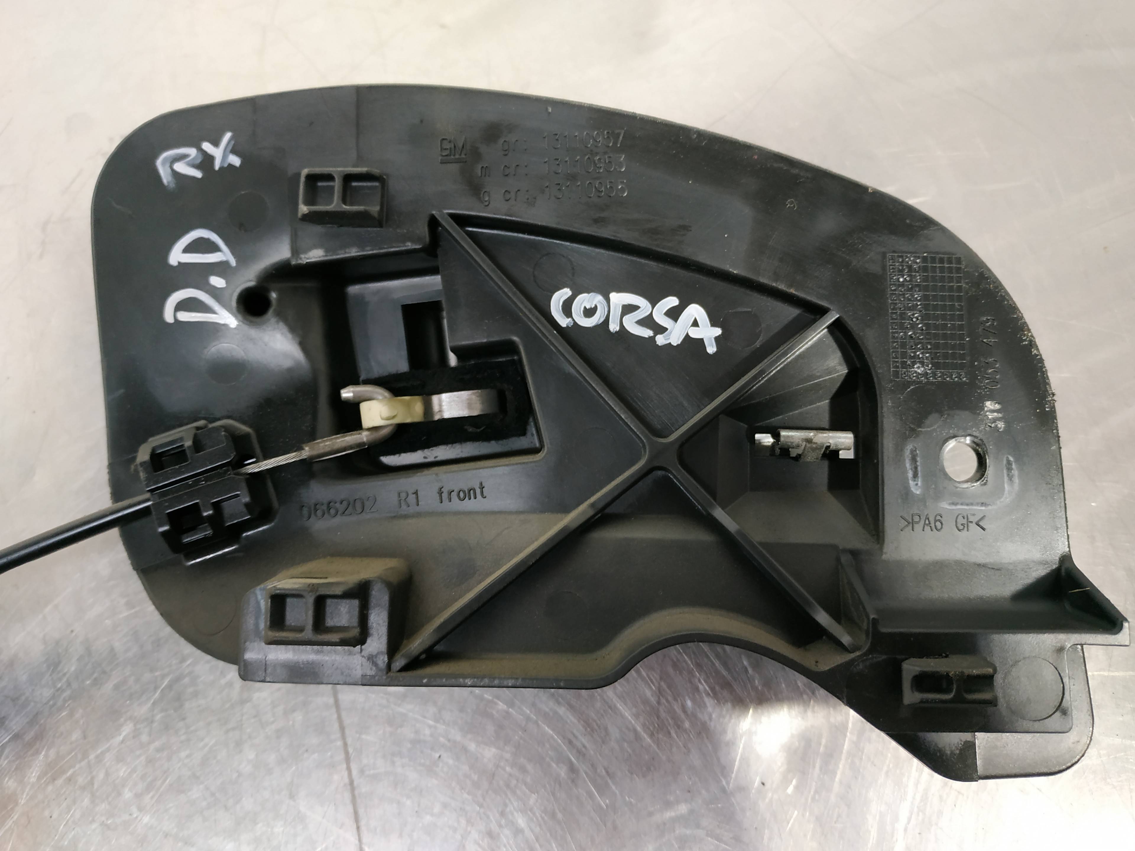 Maniglia interna anteriore destra Z13DT 316053479 de Opel Corsa 2003-0 - pieza usada