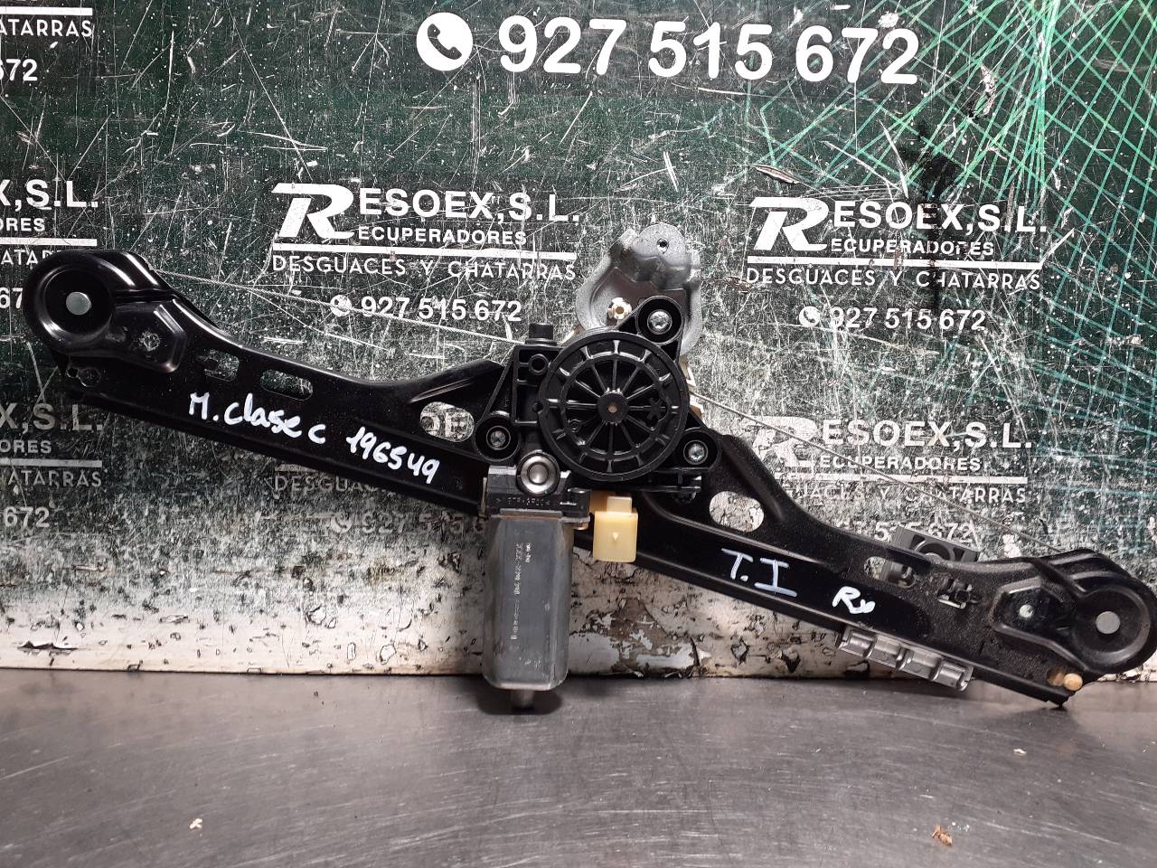 MERCEDES-BENZ C-Class W203/S203/CL203 (2000-2008) Rear left door window lifter 104048XXX 18948935