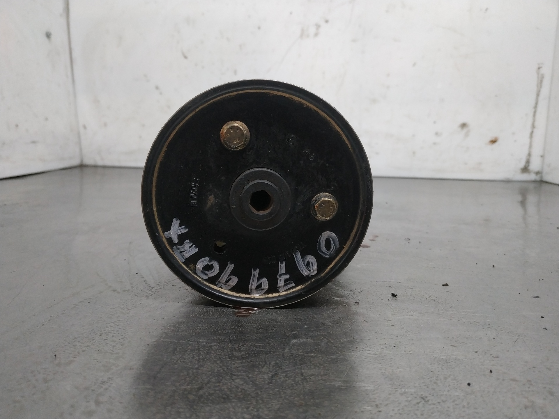 Pompe de direction F9Q730,F9Q734,F9Q731,F9Q736,F9Q 7700417308 de Renault Megane i 1997-2003