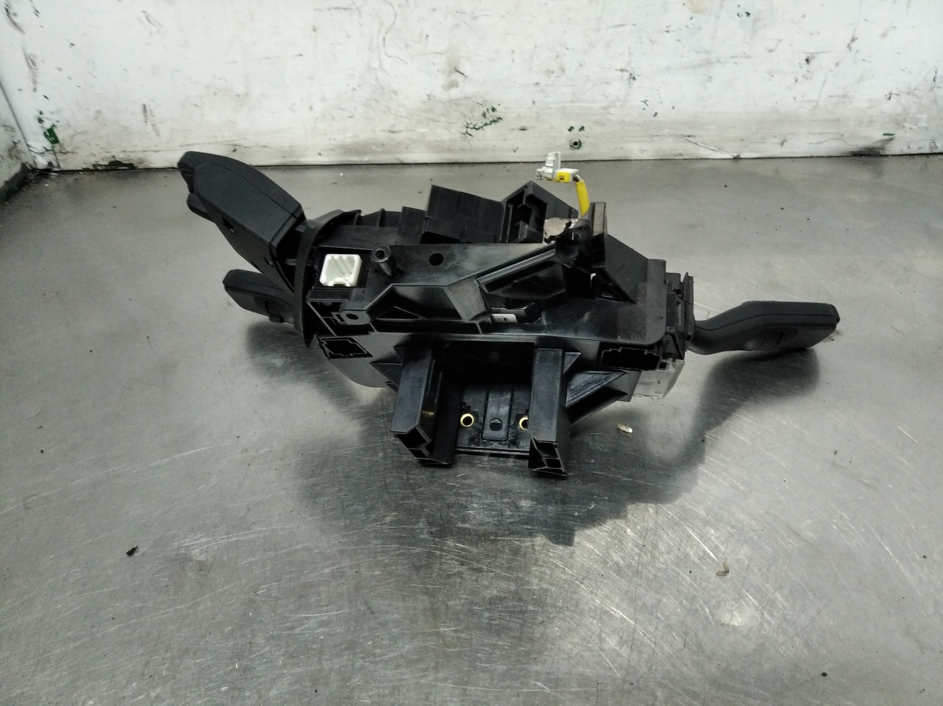 PEUGEOT Focus 2 generation (2004-2011) Switches 4M5T14A664 23583014