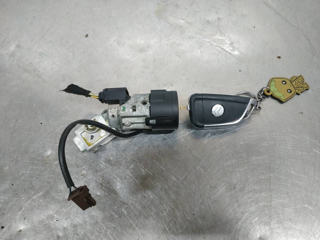 Comutador de arranque 9663123380 de Citroen C4 2004-2008 - pieza usada