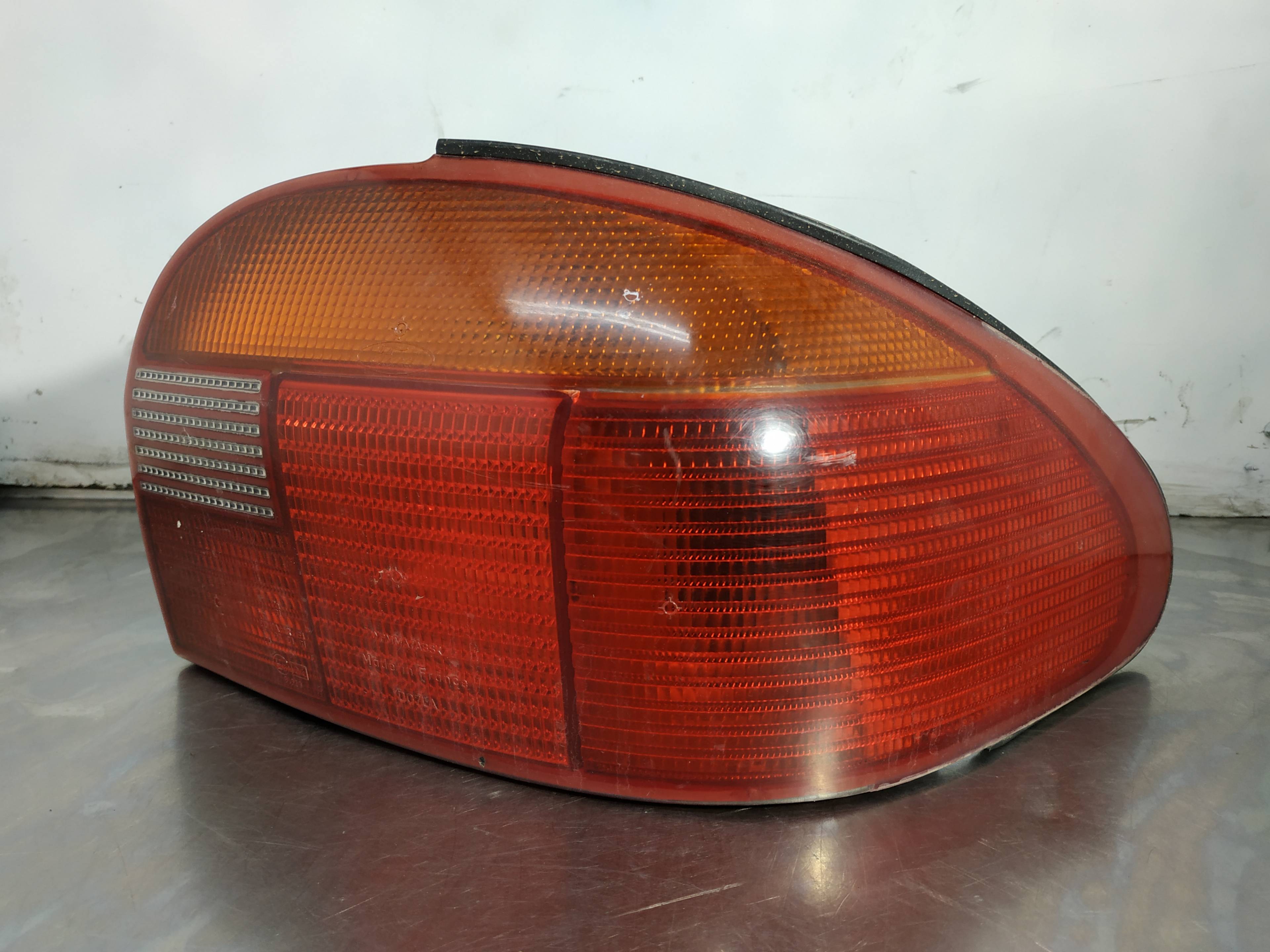 FORD Mondeo 1 generation (1993-1996) Rear Right Taillight Lamp 93BG13N004 18981280