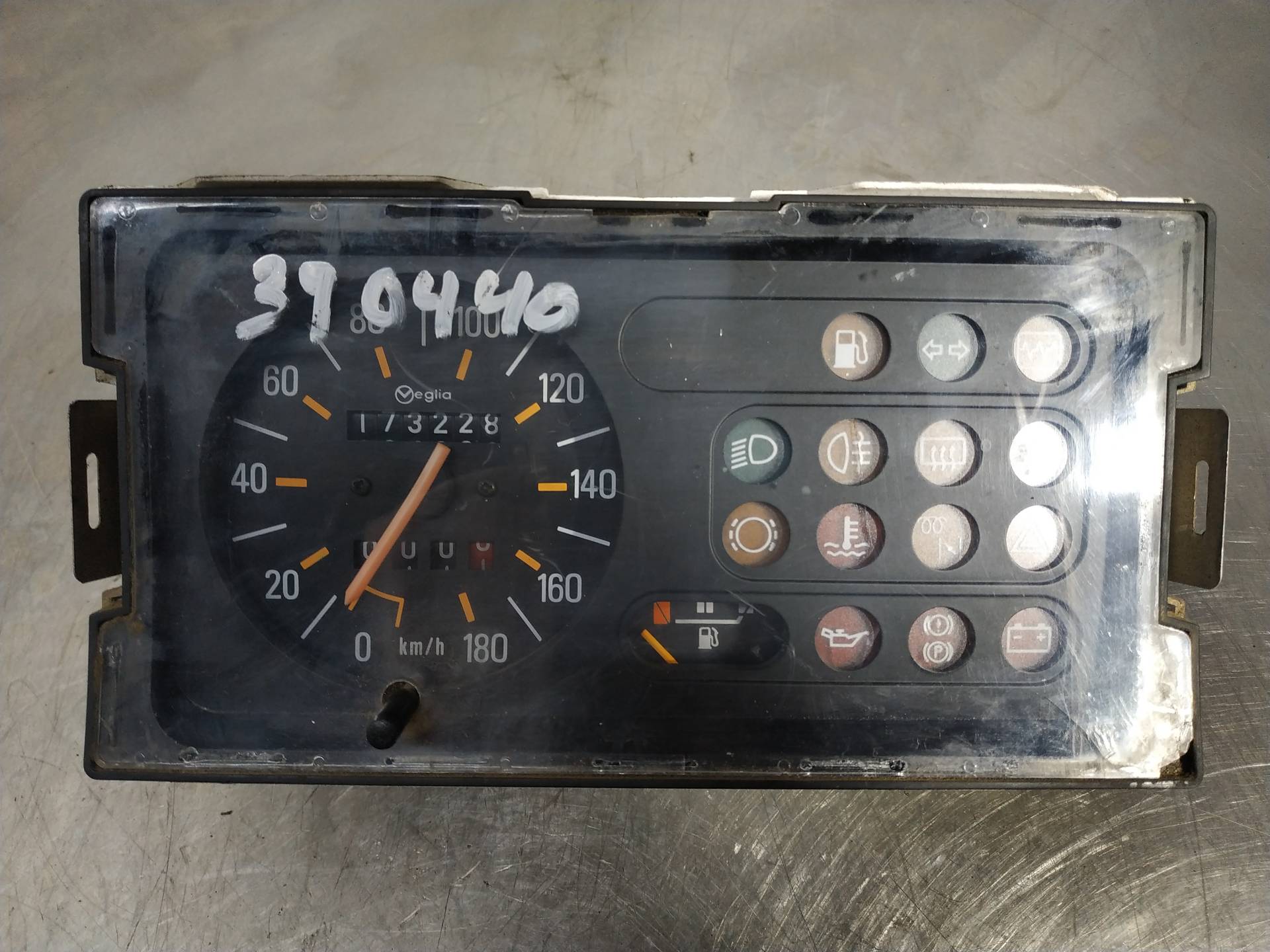 VOLKSWAGEN Passat B2 (1981-1988) Speedometer 7700808738 27489519