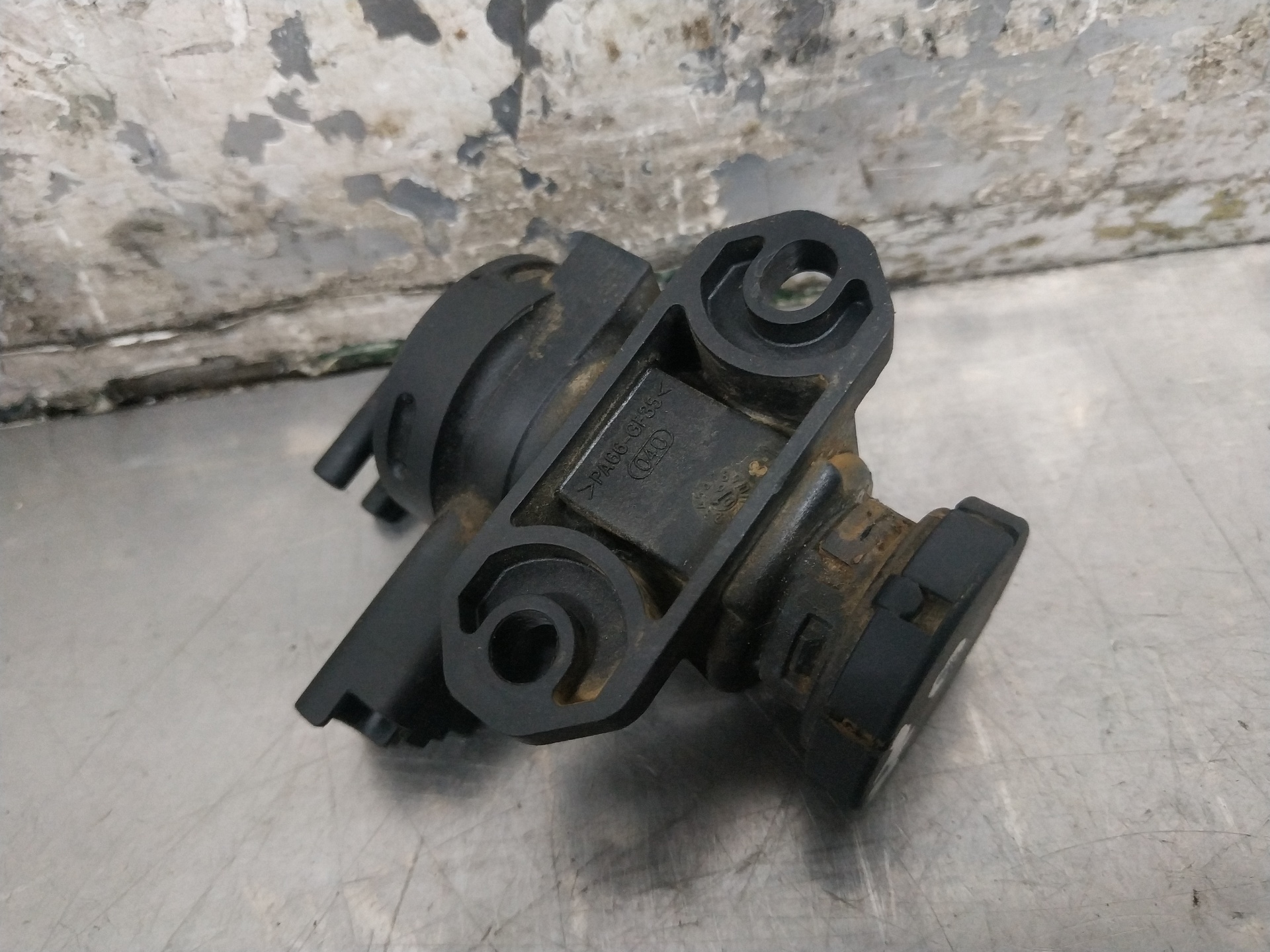 Válvula de aire adicional RHY 9635704380 de Citroen Xsara (n1) 2000-2005 - pieza usada