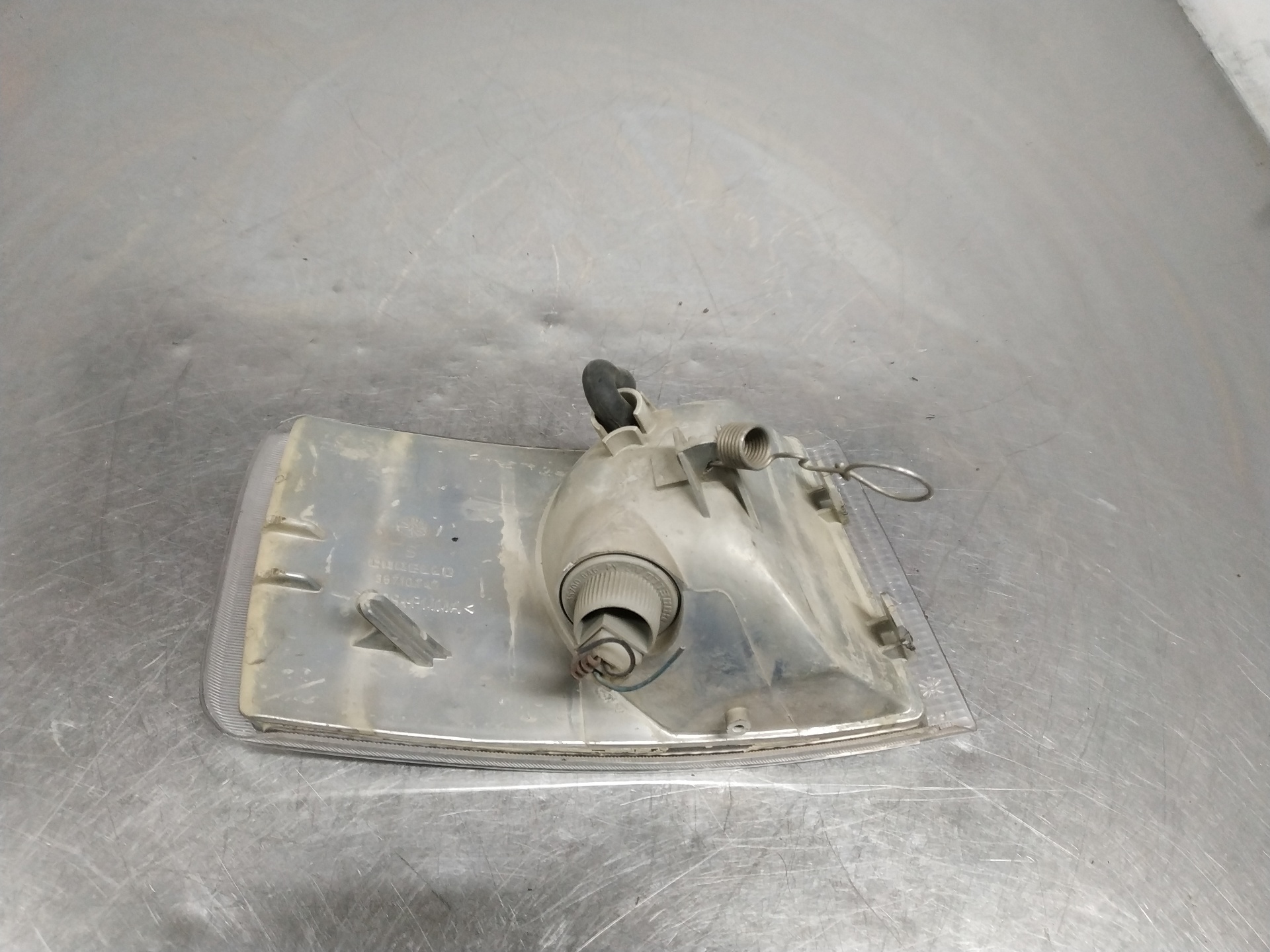 Scheinwerfer vorne links DJY 35710747 de Citroen Jumper 1998-2001 - pieza usada